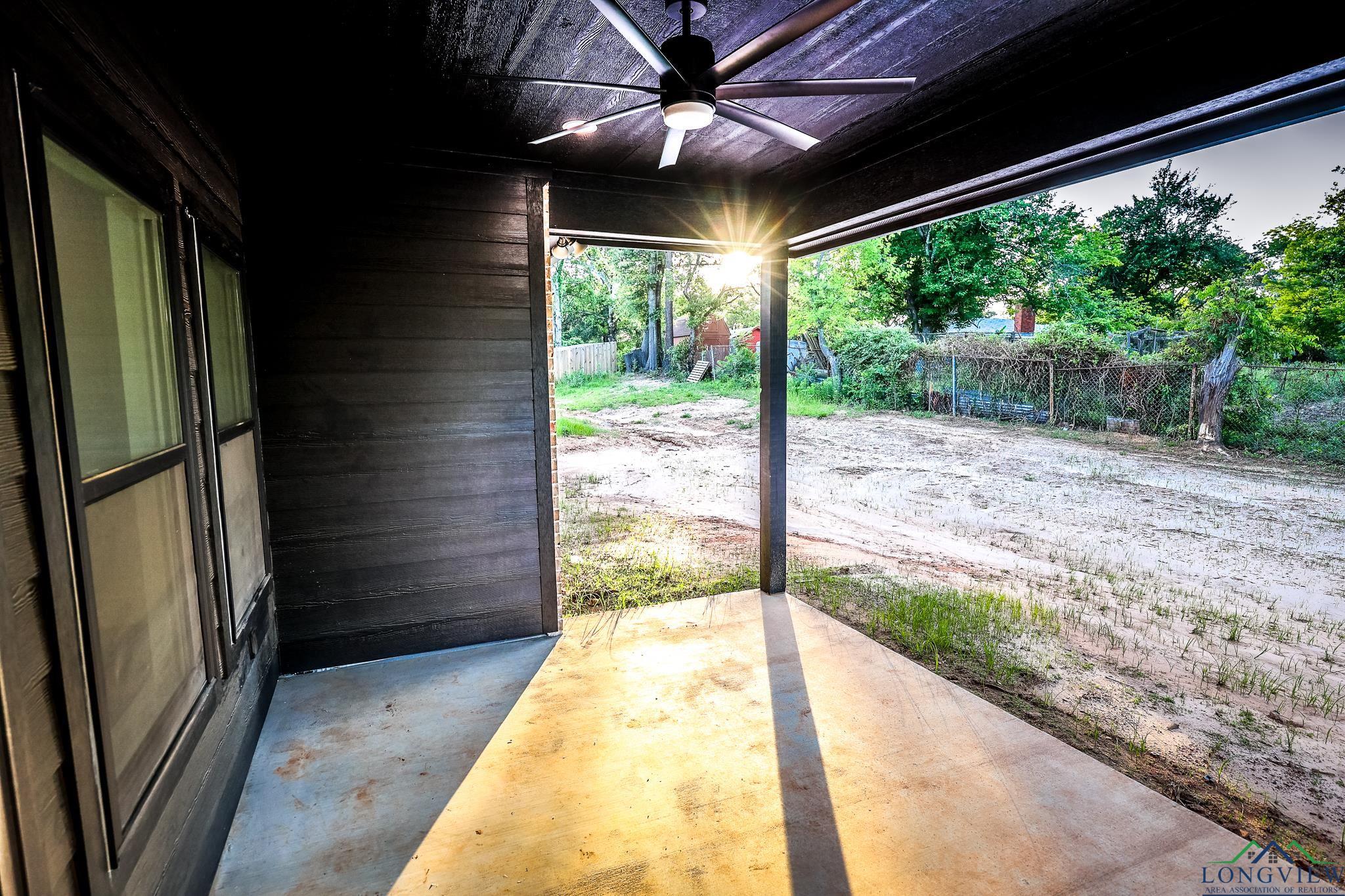 147 Hillcrest Dr, Gladewater, Texas image 7