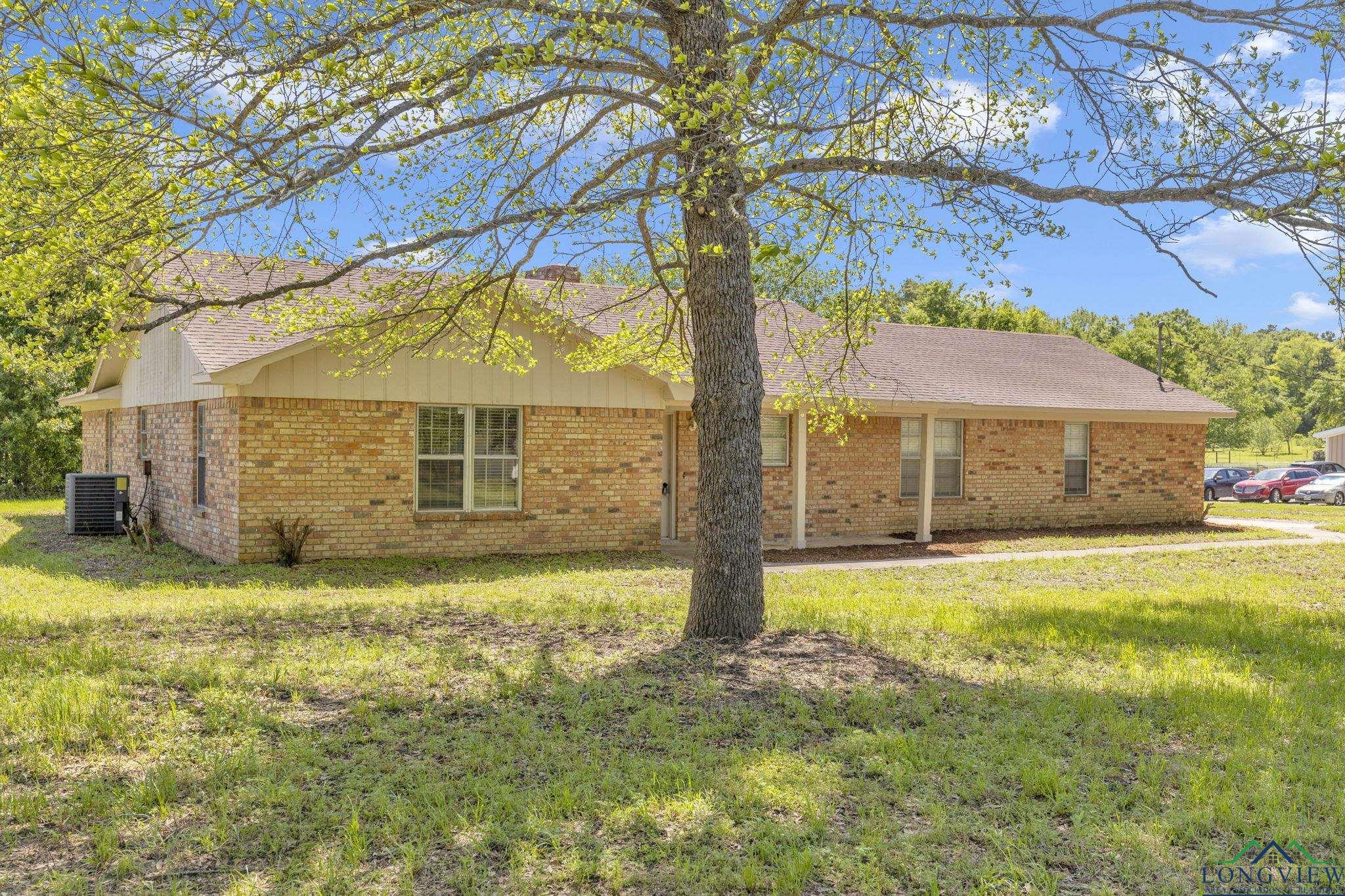 688 Inwood St, Mineola, Texas image 3