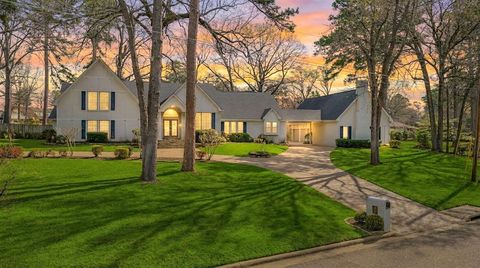 Homes For Sale - 10 Elmwood St<br/> Gregg County, Longview, TX 75604