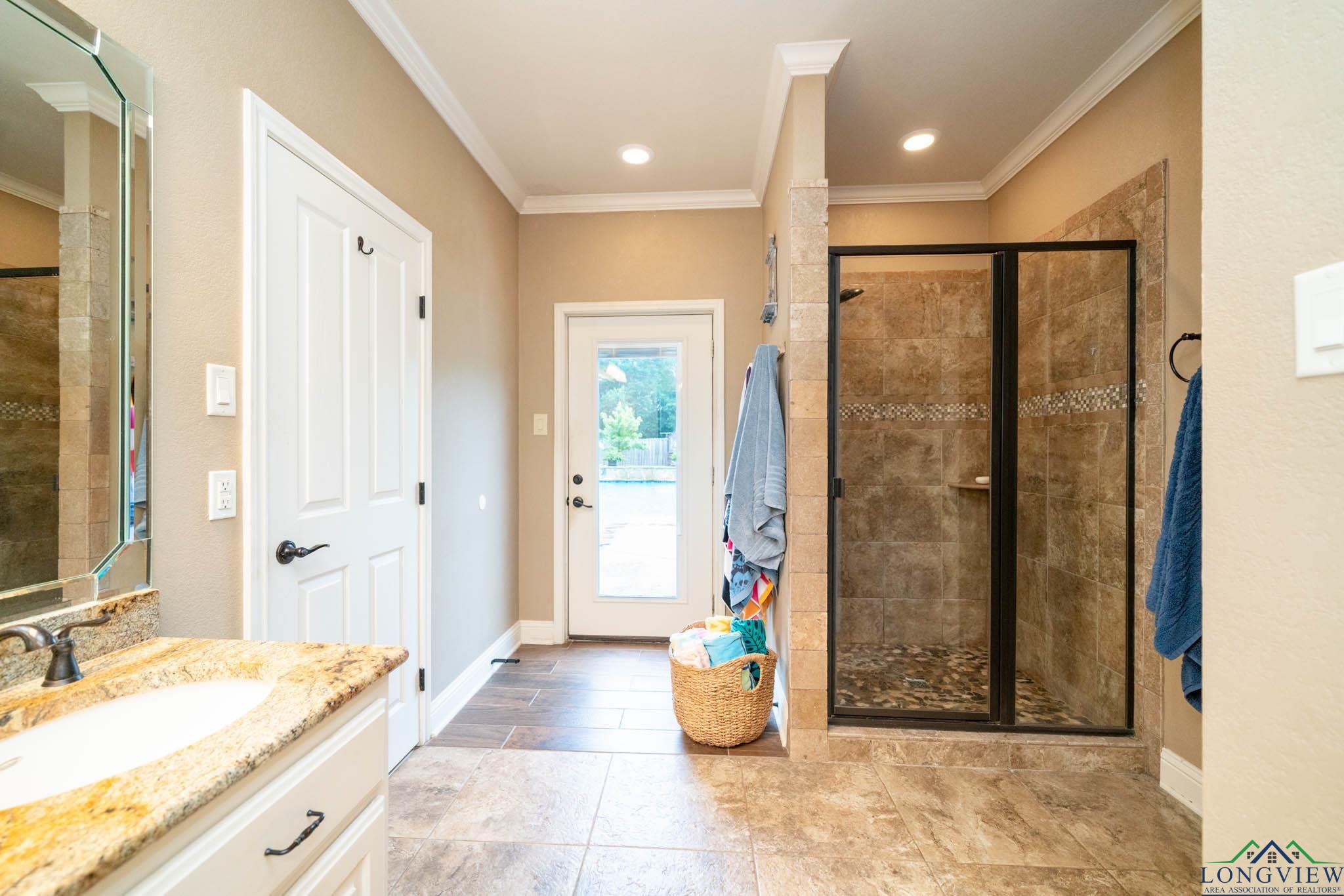2106 Katie Lee Ln, Longview, Texas image 22