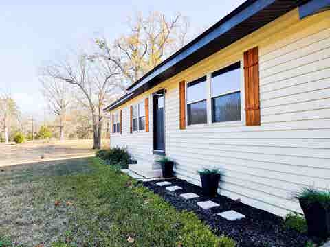 Homes For Sale - 13120 Smilax Rd<br/> Diana, TX 75640