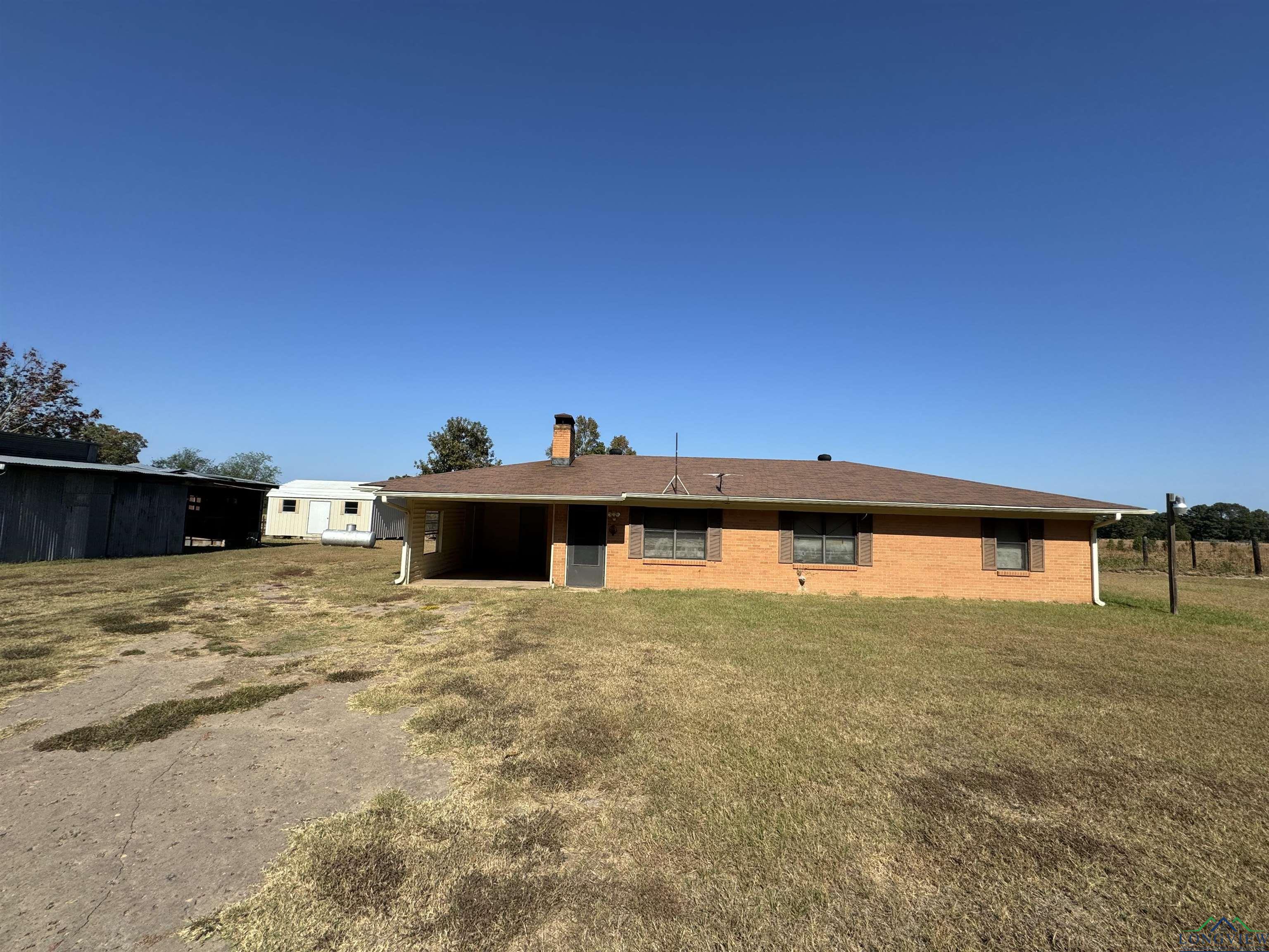 1608 E Fm 124, Beckville, Texas image 1