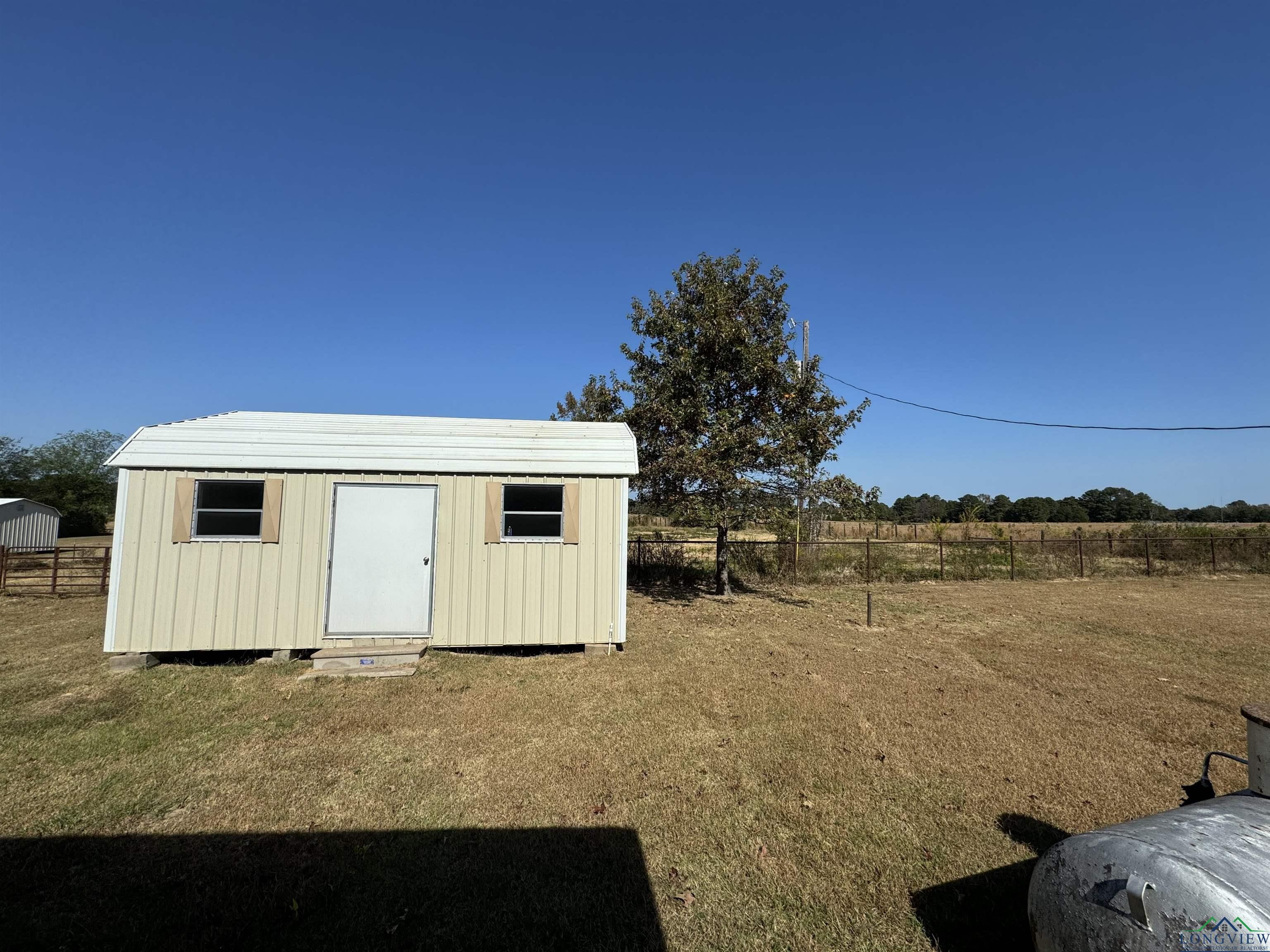 1608 E Fm 124, Beckville, Texas image 4