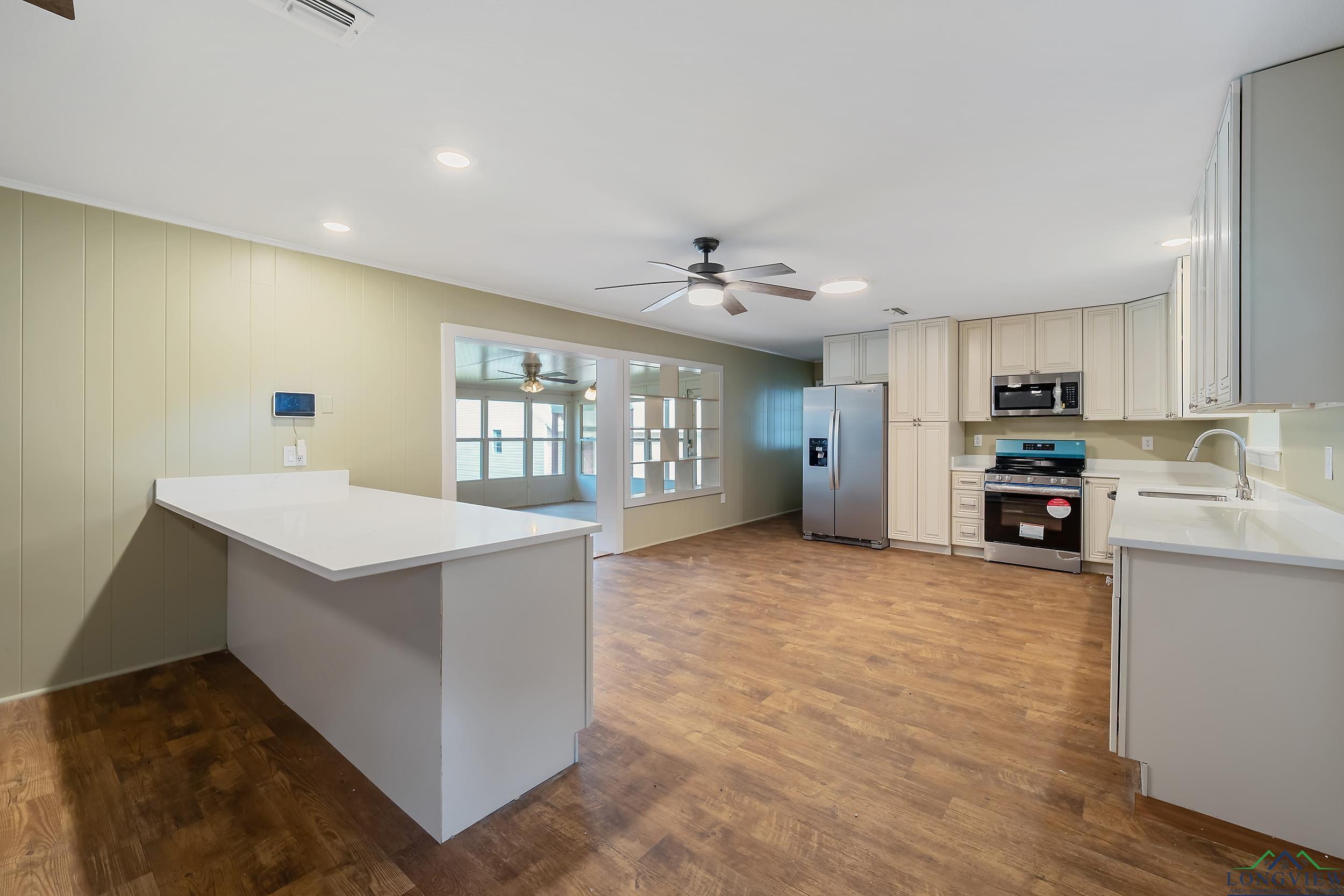 1621 Baseball Loop, Diana, Texas image 10