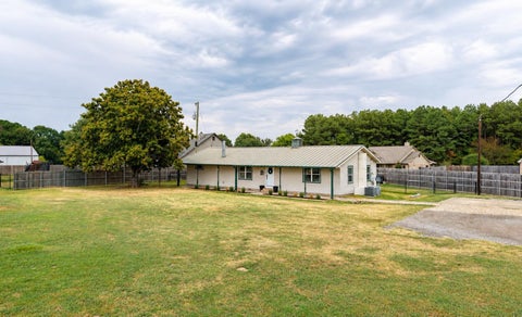 Homes For Sale - 219 Central School Rd<br/> Hallsville, TX 75650