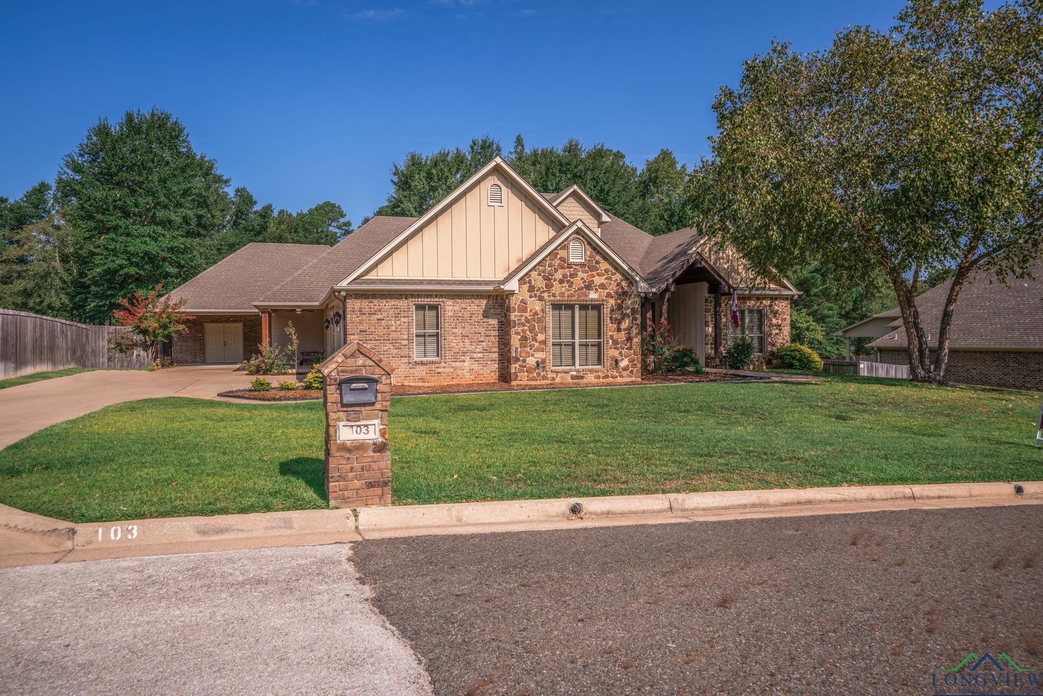 103 Smackover Ln, White Oak, Texas image 3