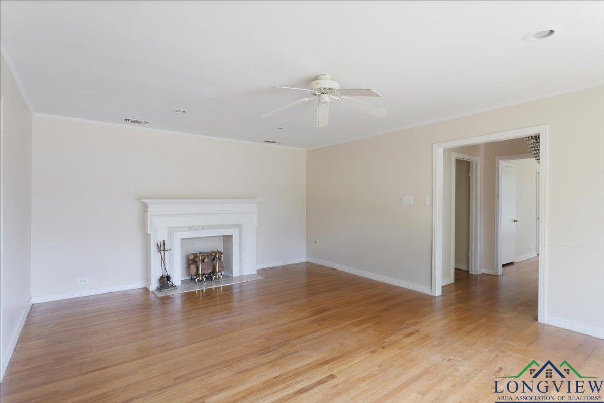 104 Mackinnon St, Mount Pleasant, Texas image 3