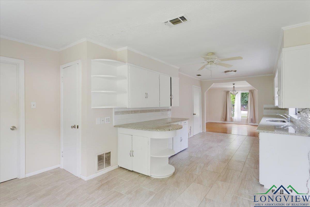 104 Mackinnon St, Mount Pleasant, Texas image 9