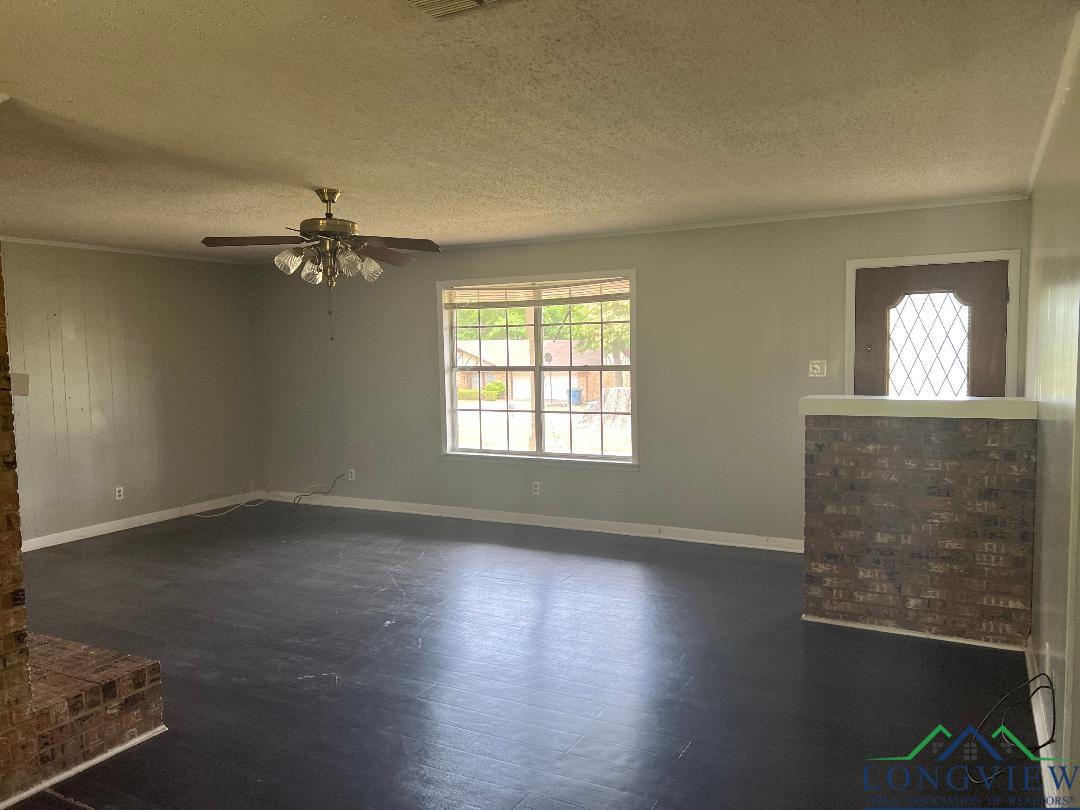 405 Elm Lane, Lindale, New Mexico image 2