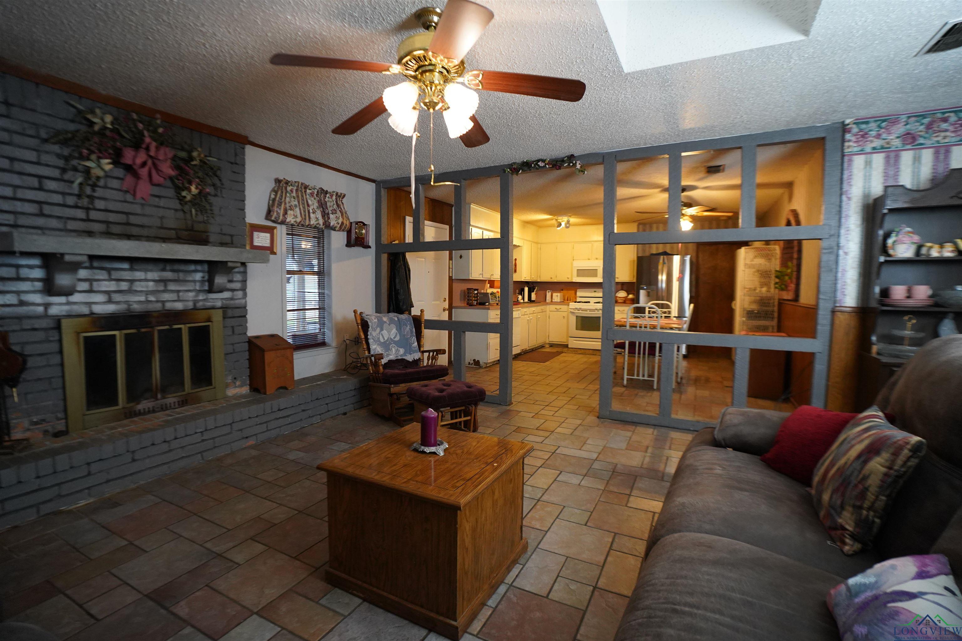 5889 State Hwy 300, Longview, Texas image 3