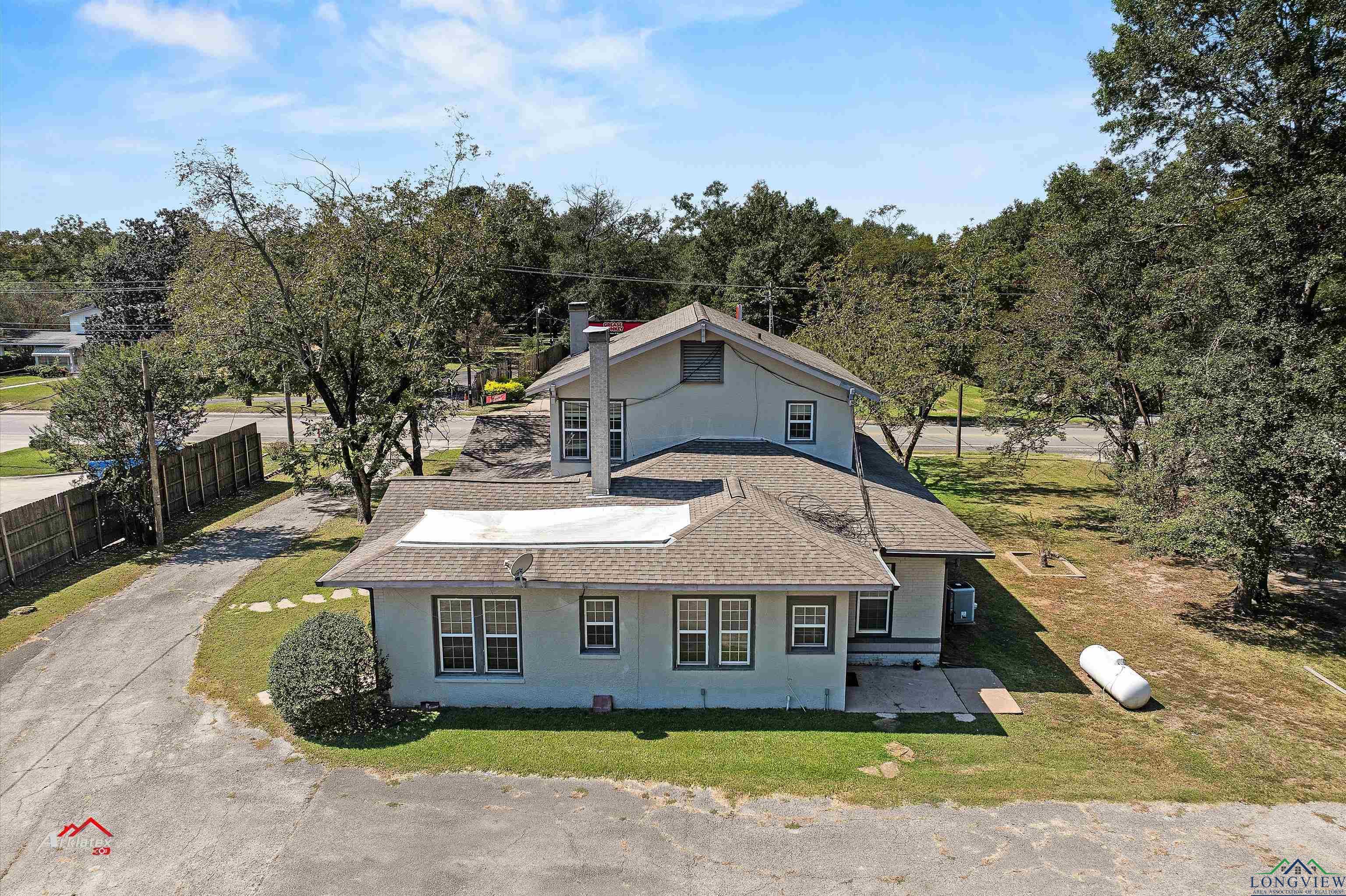 325 Tenaha Street, Center, Texas image 3