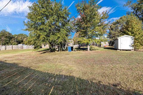 A home in White Oak