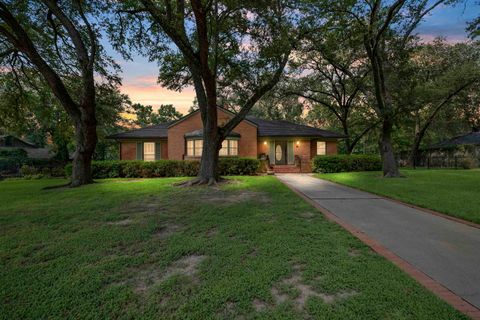 Homes For Sale - 603 E Melton St<br/> Longview, TX 75602
