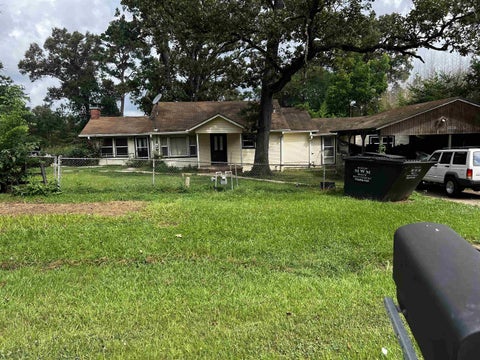 Homes For Sale - 5209 State Hwy 7 East<br/> Center, TX 75935