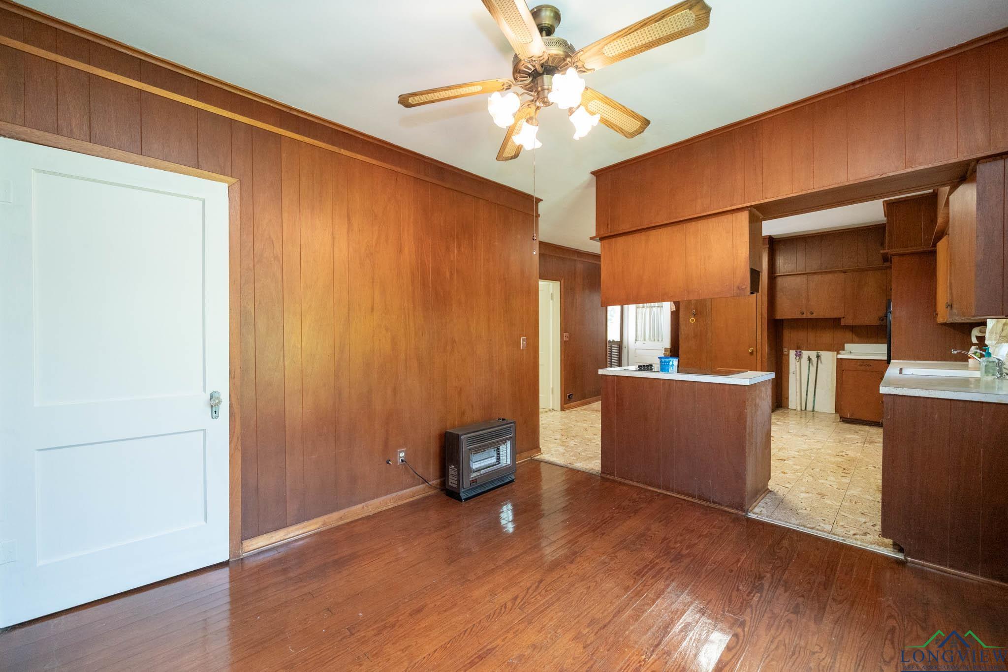 504 Wayne St, Omaha, Texas image 15