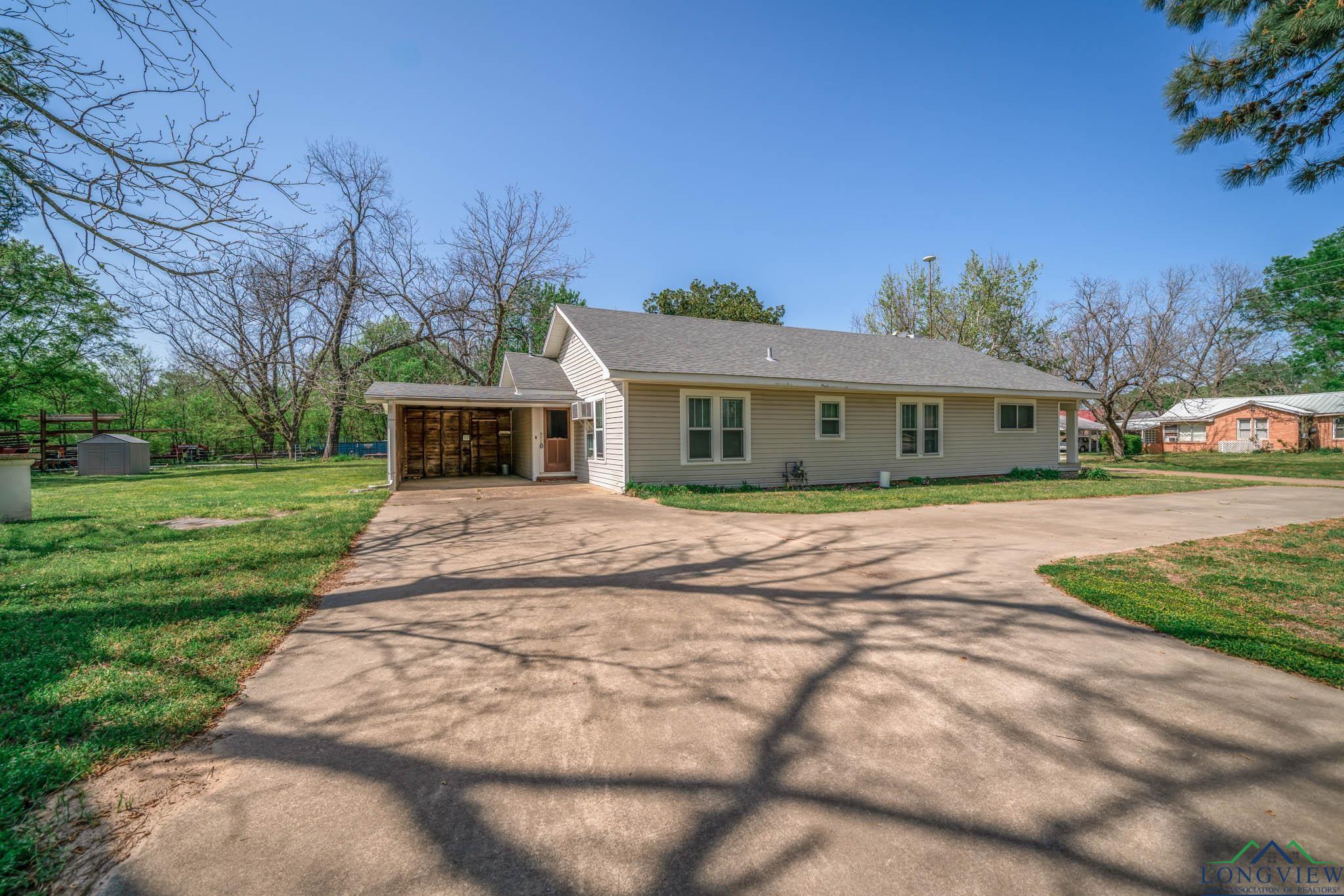 504 Wayne St, Omaha, Texas image 30