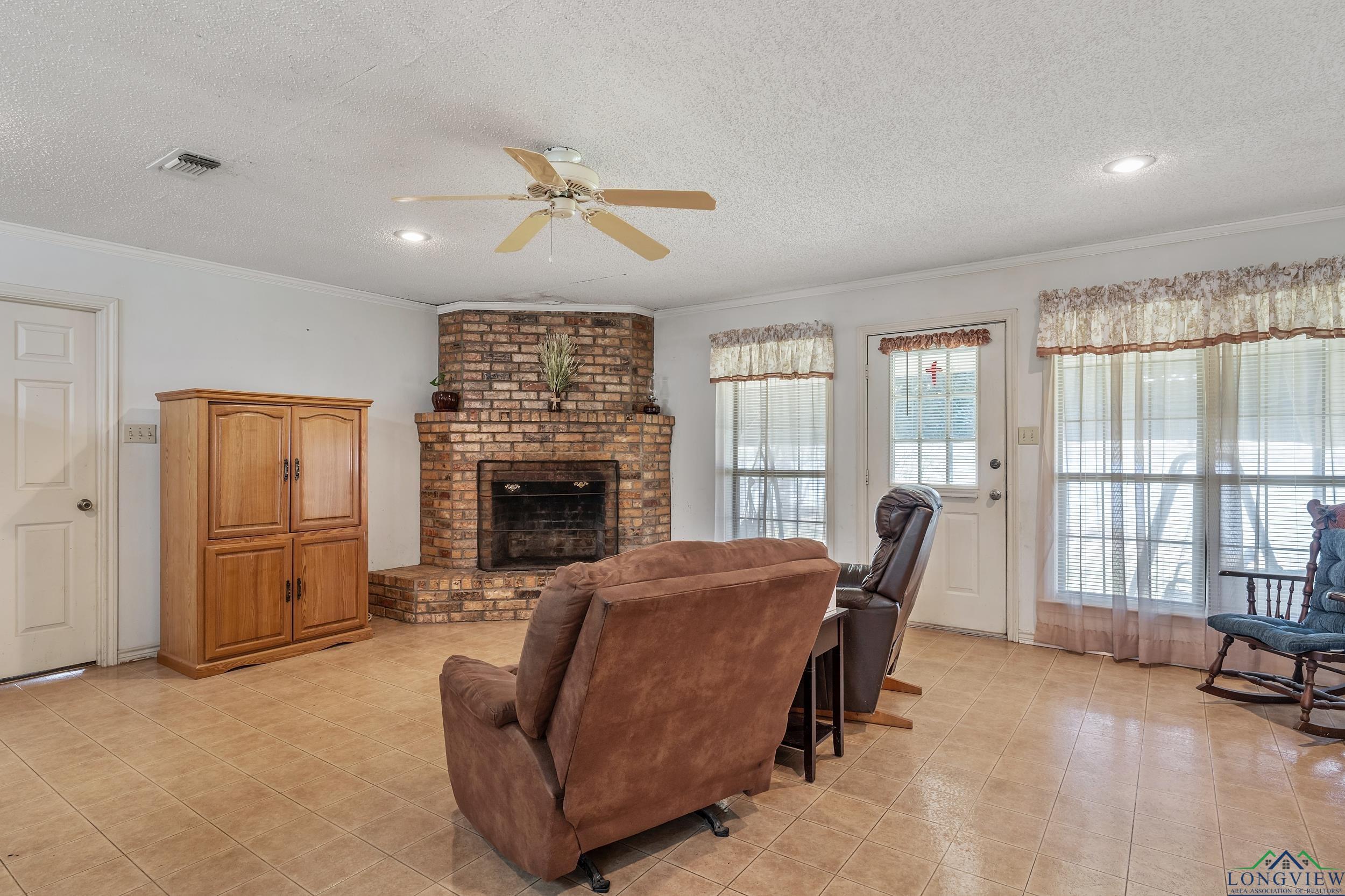 2574 County Road 3412, Chandler, Texas image 3