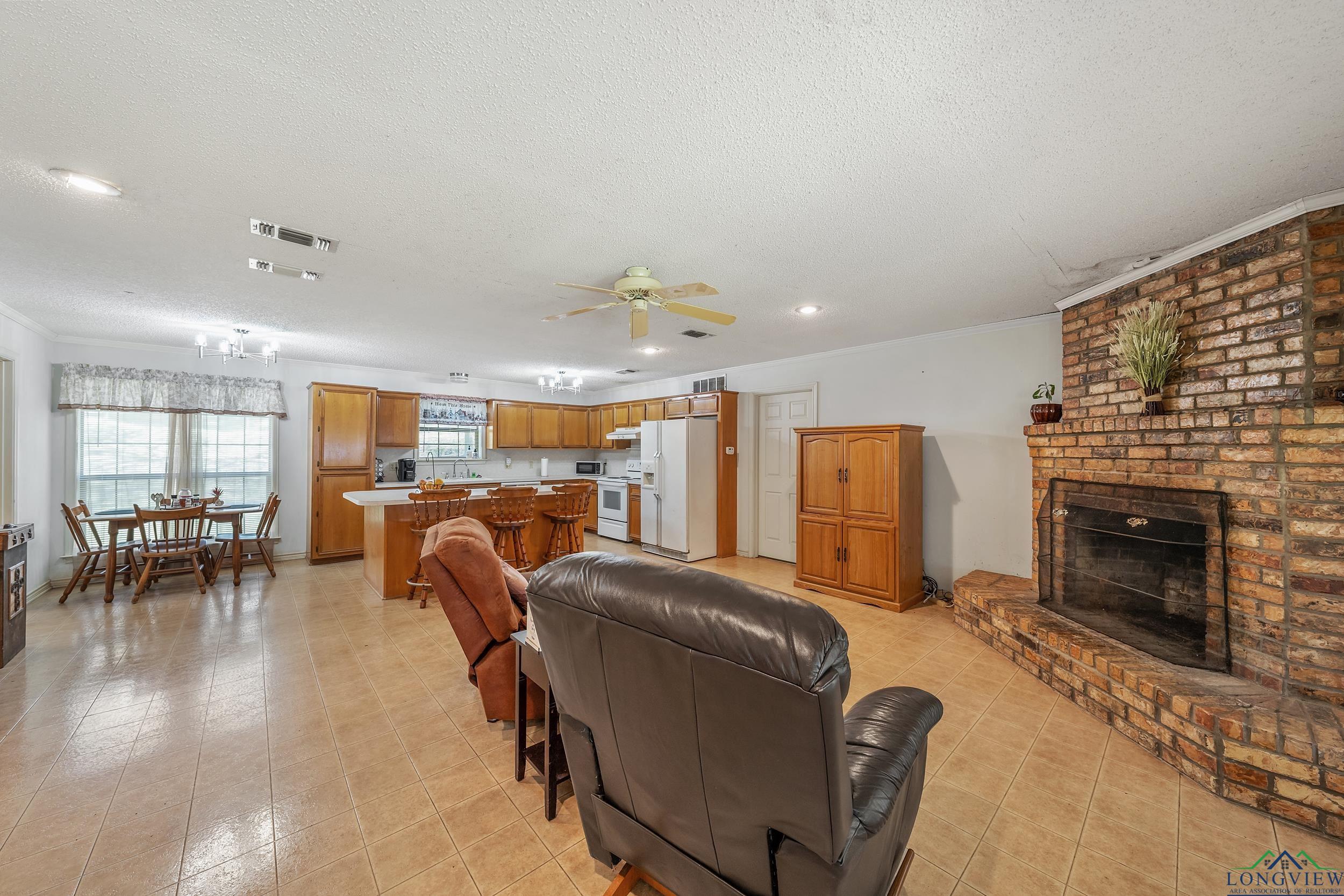 2574 County Road 3412, Chandler, Texas image 5