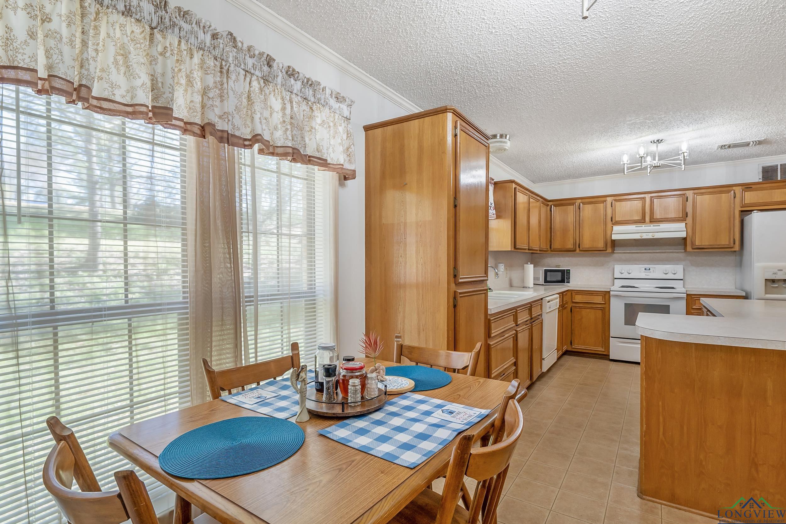 2574 County Road 3412, Chandler, Texas image 9