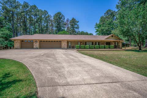 Homes For Sale - 1717 W Lake Dr<br/> Gladewater, TX 75647