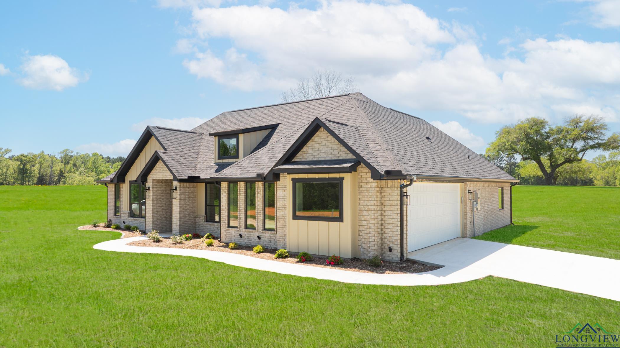 380 Brooks, Gladewater, Texas image 2