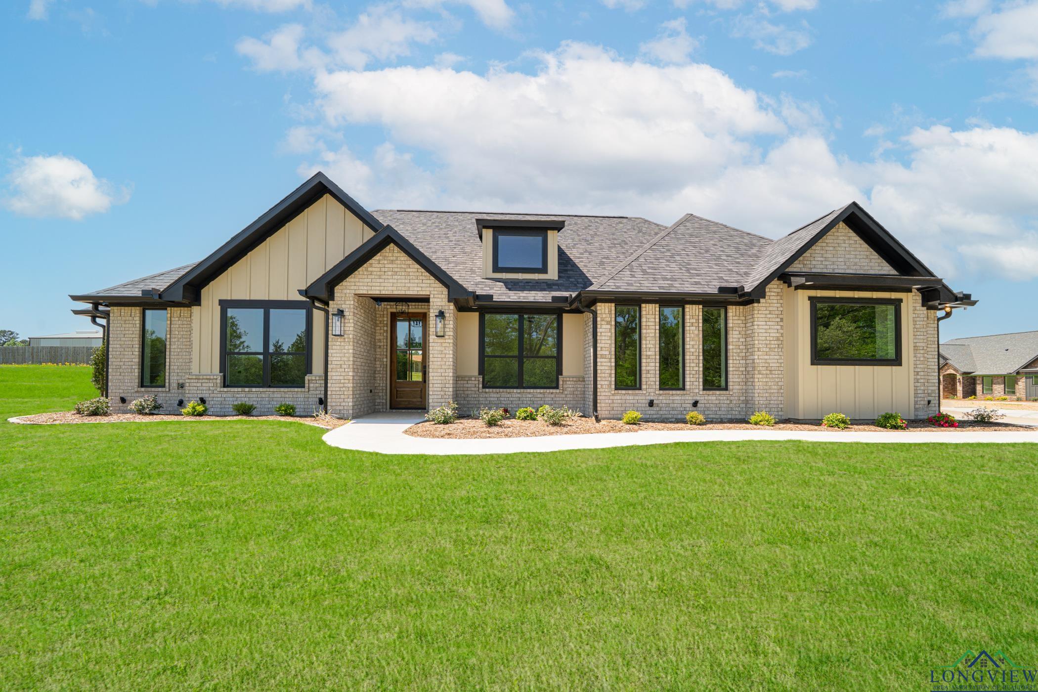 380 Brooks, Gladewater, Texas image 1