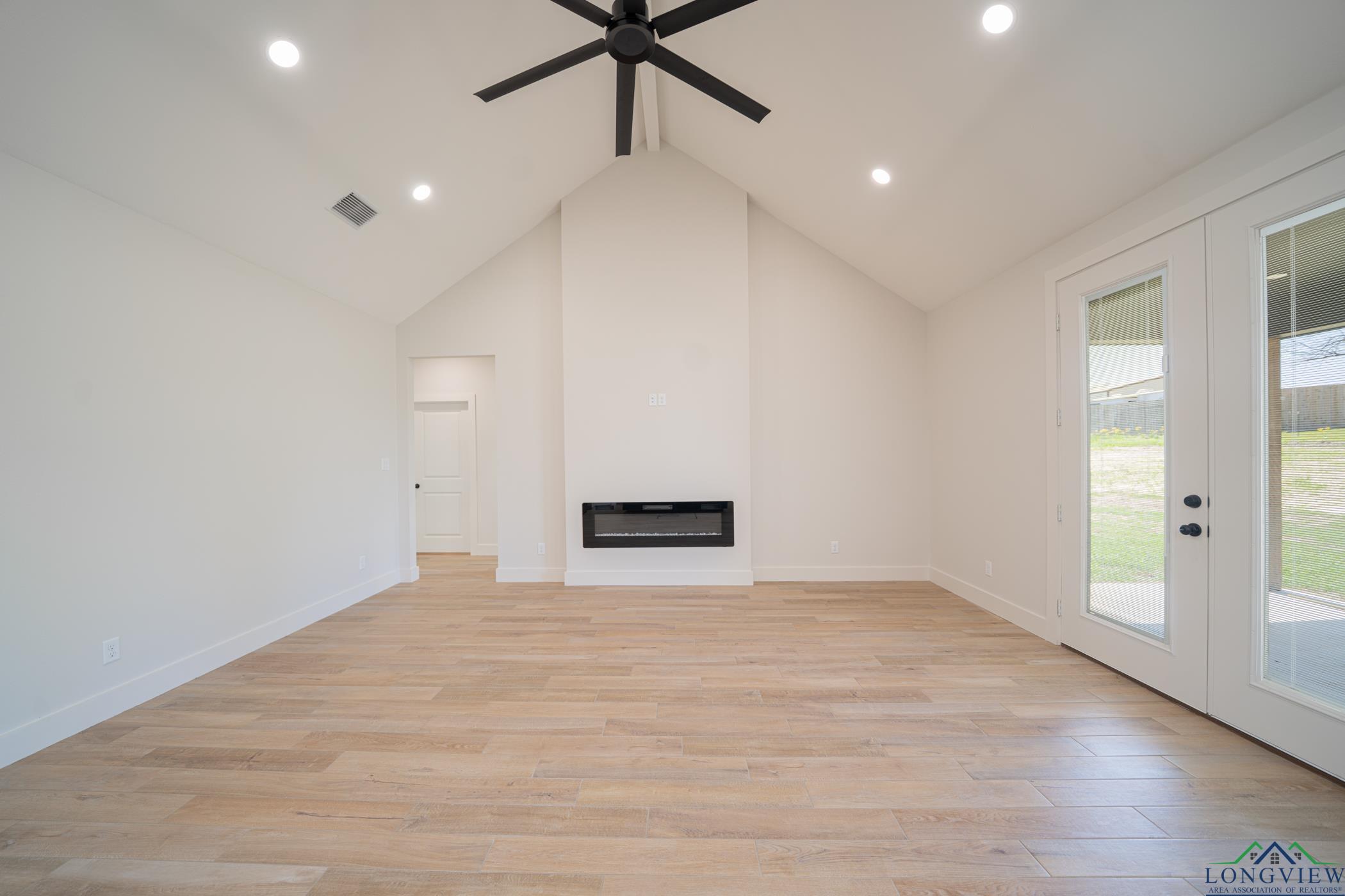 380 Brooks, Gladewater, Texas image 13