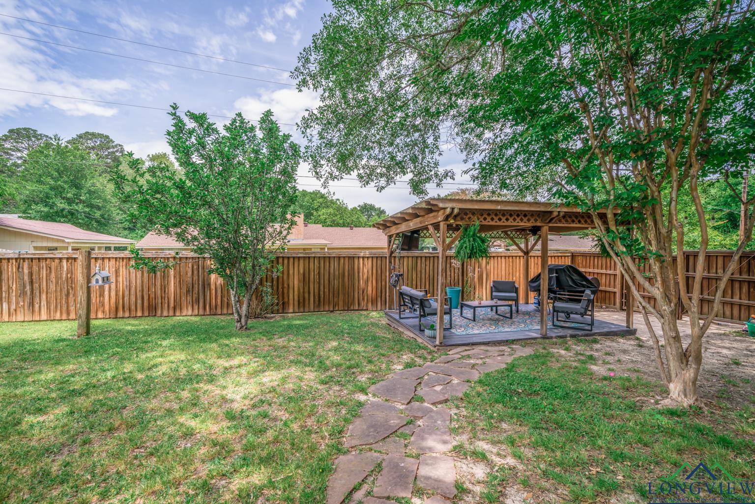 1002 Ruby St, Gilmer, Texas image 38