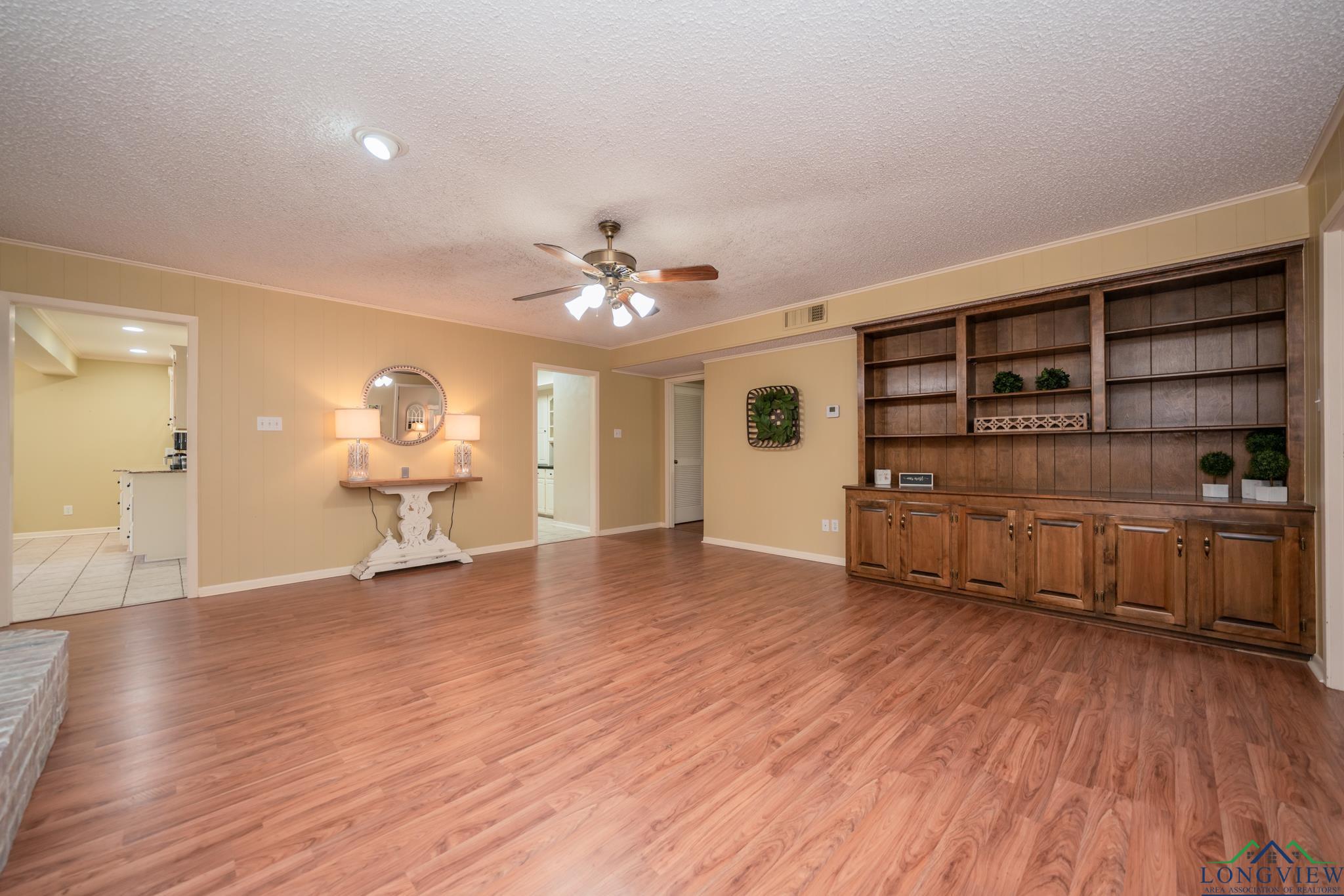 1002 Ruby St, Gilmer, Texas image 8