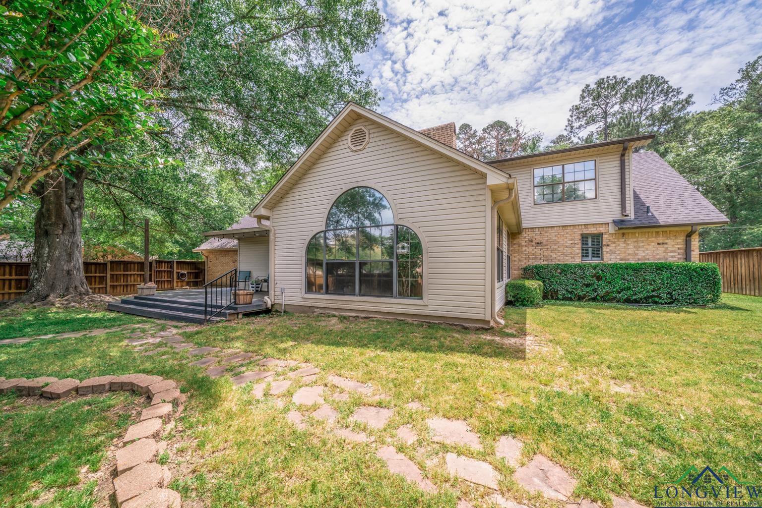 1002 Ruby St, Gilmer, Texas image 35