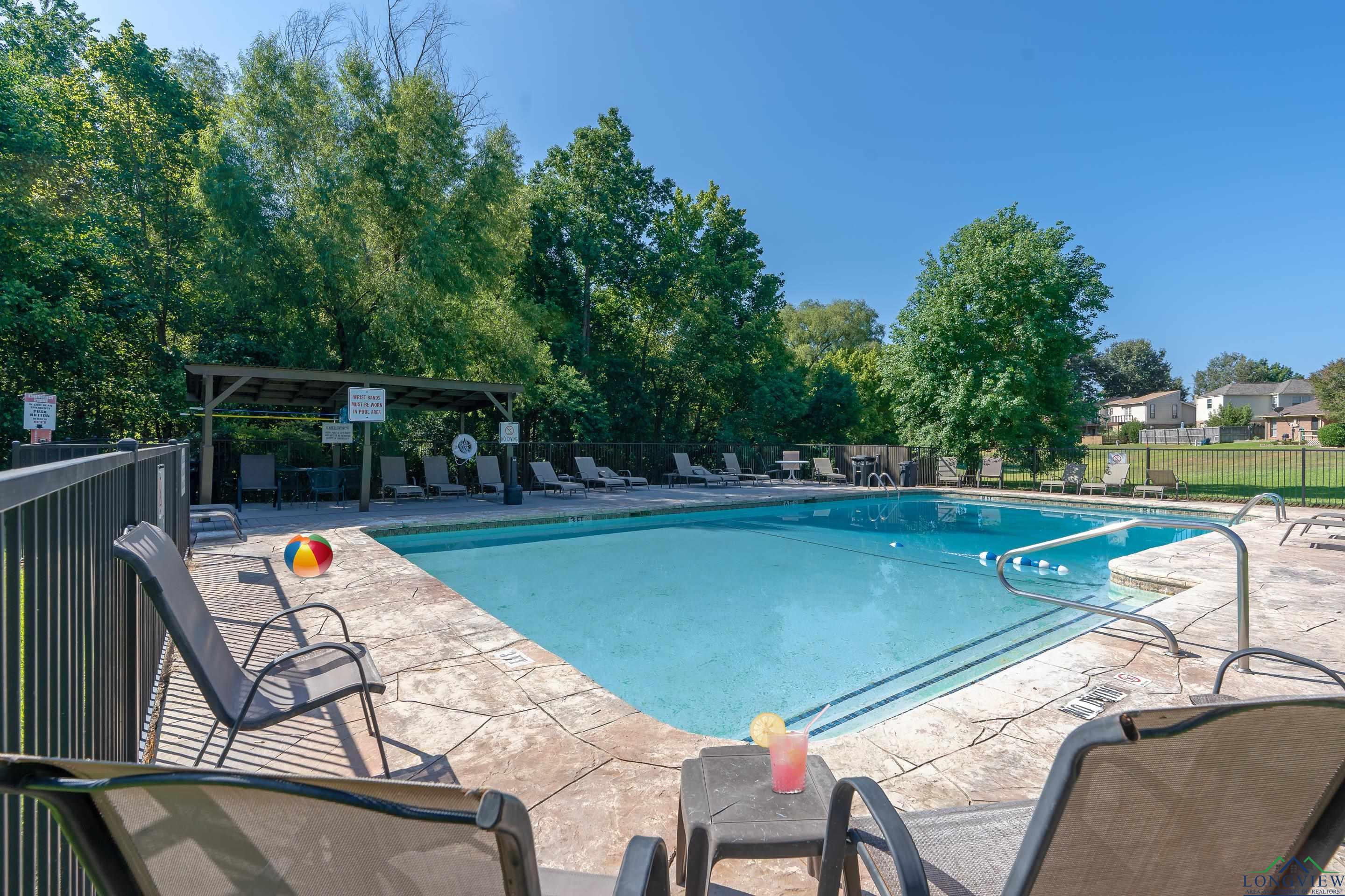 909 Towne Lake Drive, Longview, Texas image 43
