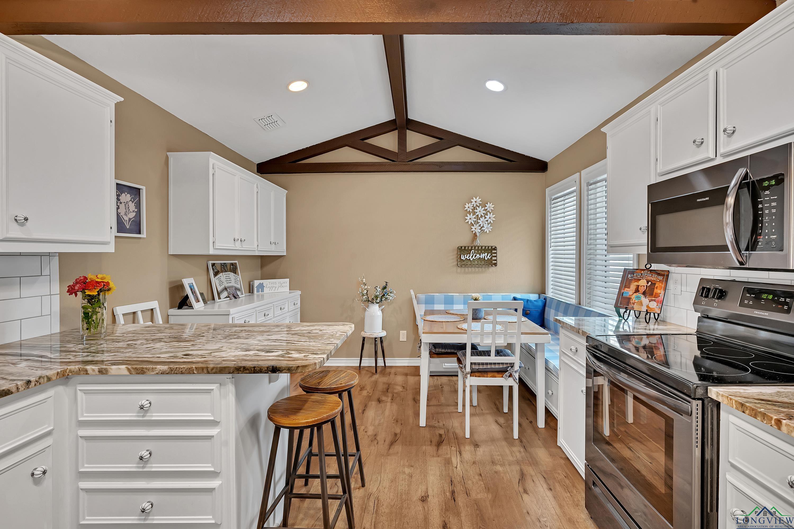 909 Towne Lake Drive, Longview, Texas image 10