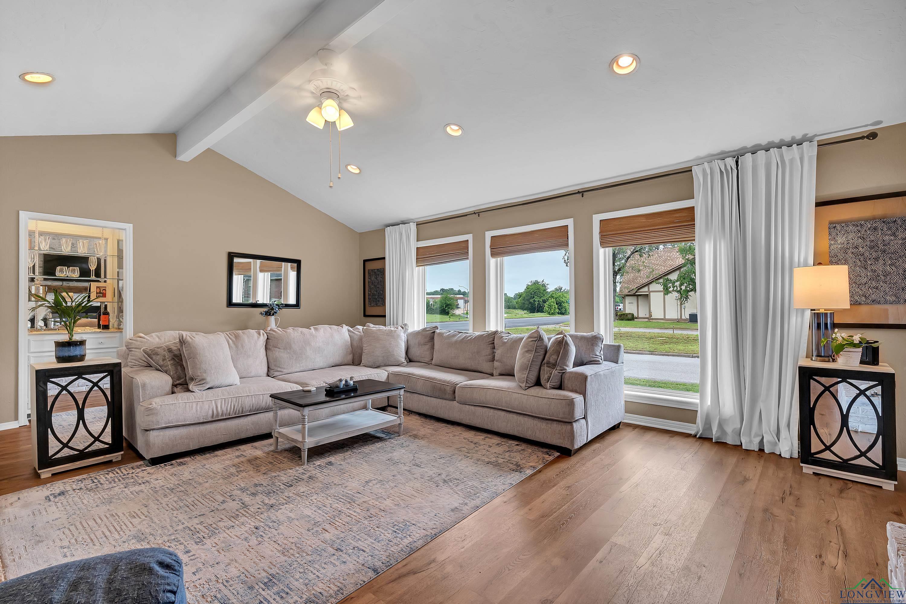 909 Towne Lake Drive, Longview, Texas image 19