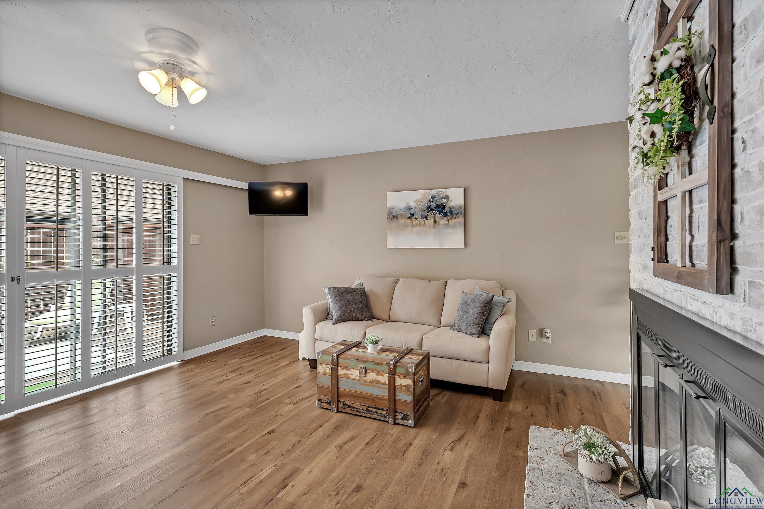 909 Towne Lake Drive, Longview, Texas image 22