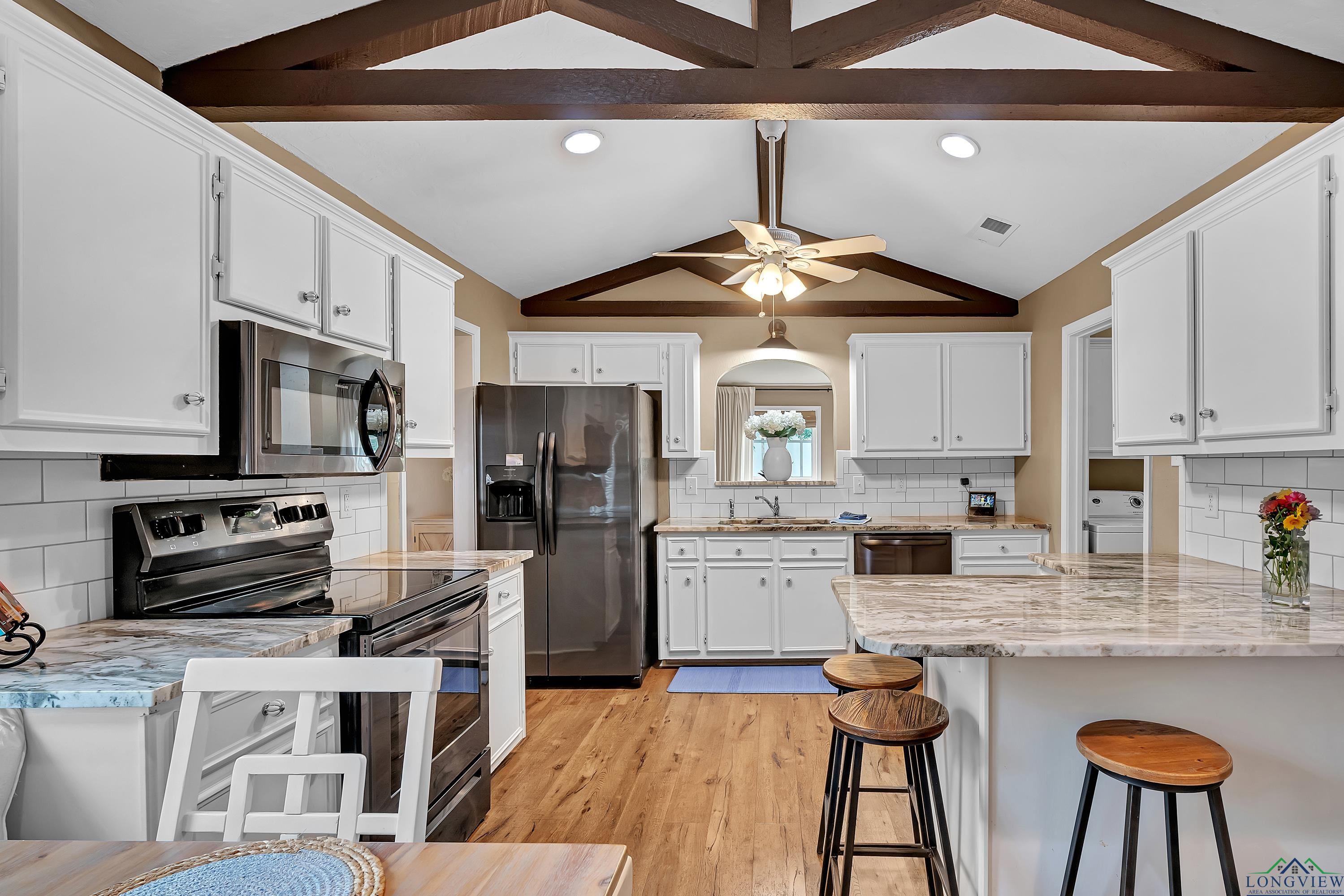 909 Towne Lake Drive, Longview, Texas image 13