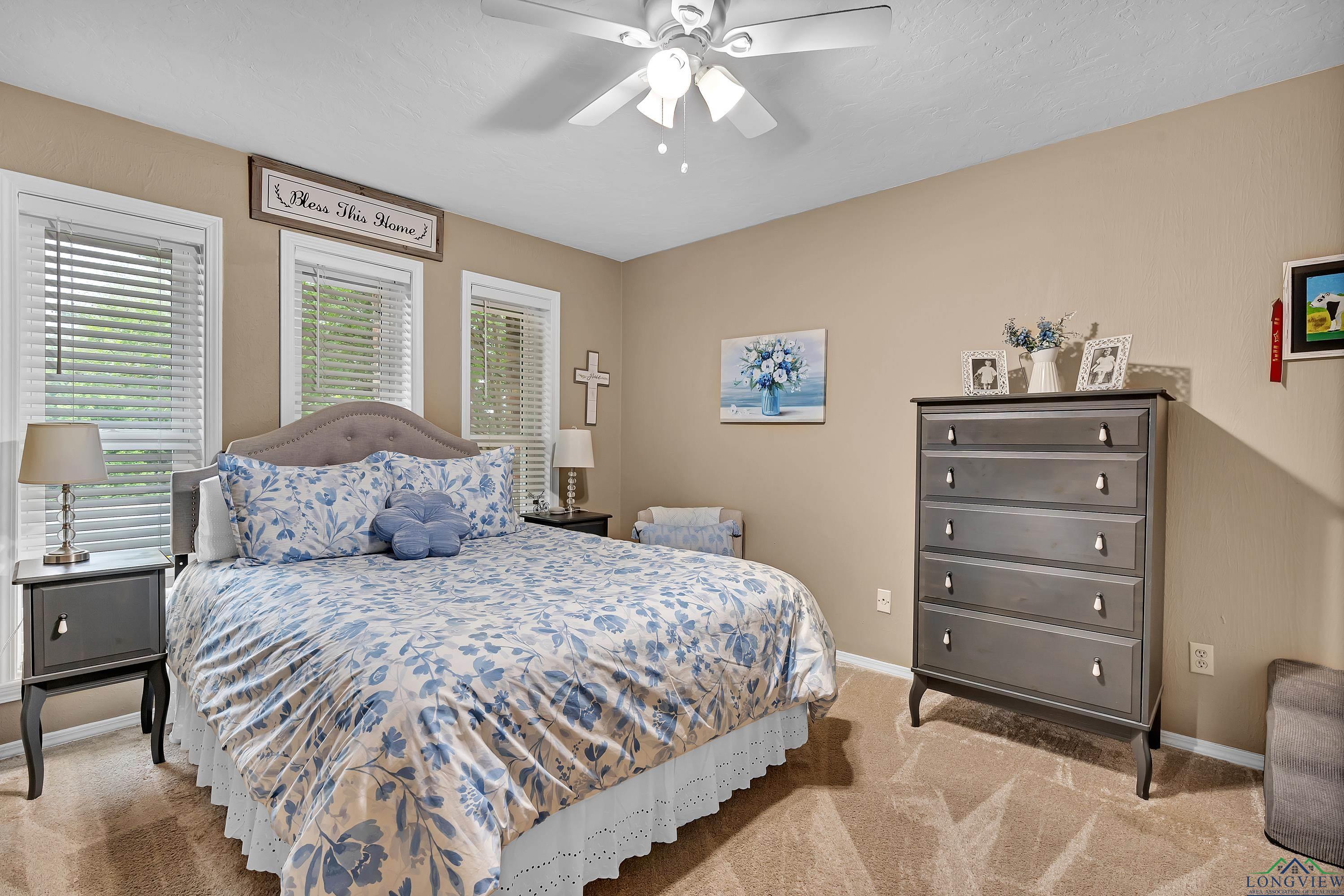 909 Towne Lake Drive, Longview, Texas image 32
