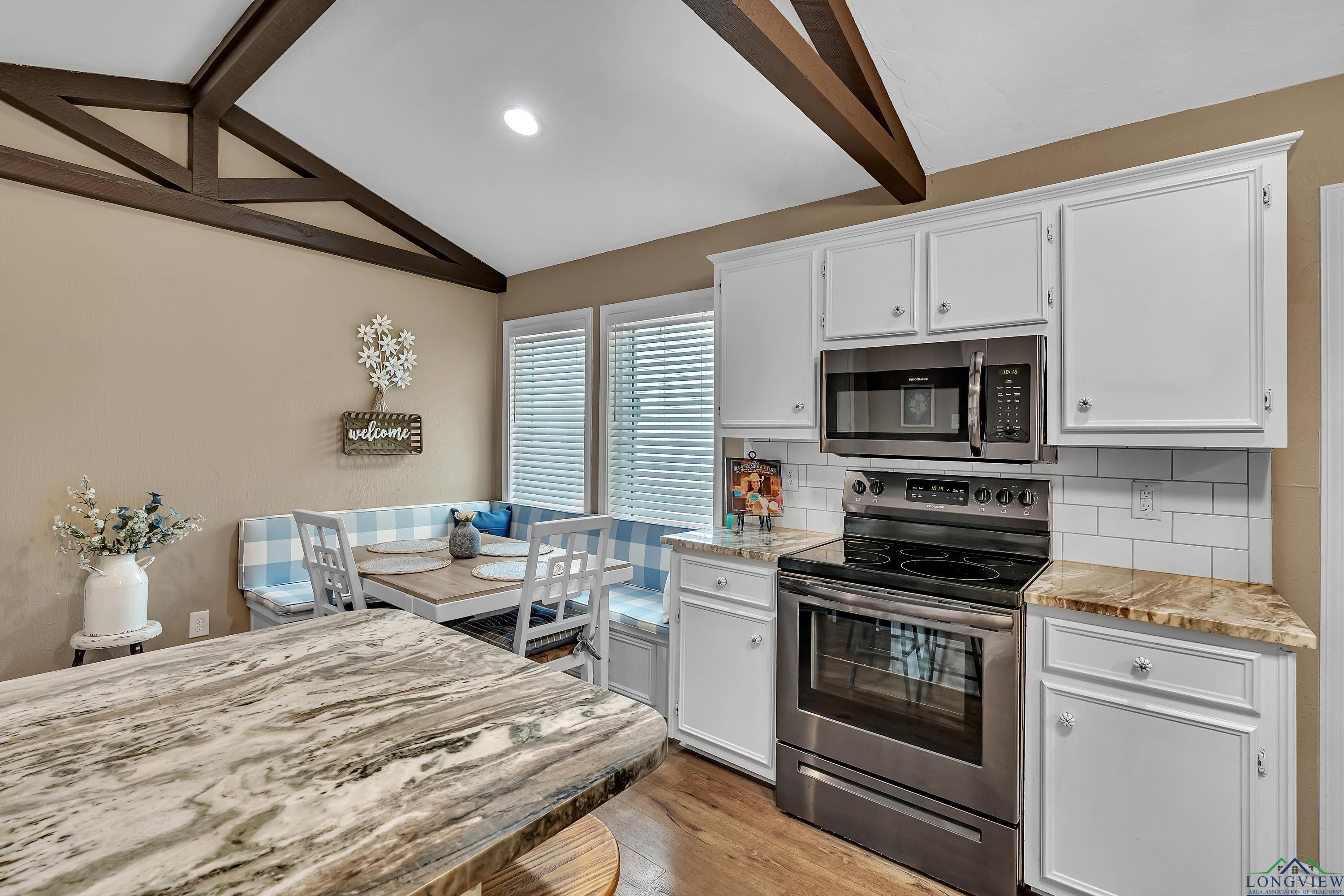 909 Towne Lake Drive, Longview, Texas image 11