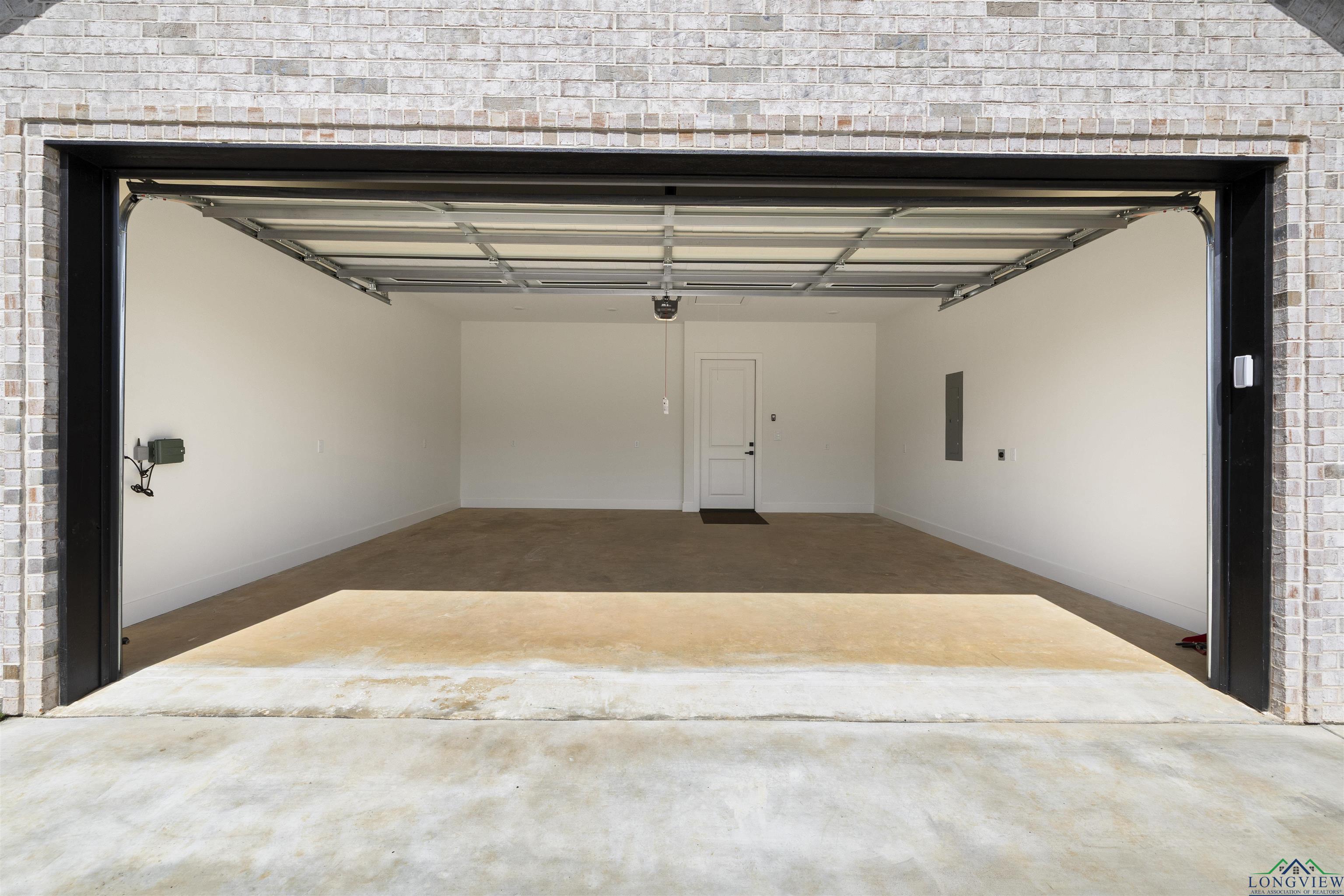 111 Mia Lane, Longview, Texas image 32