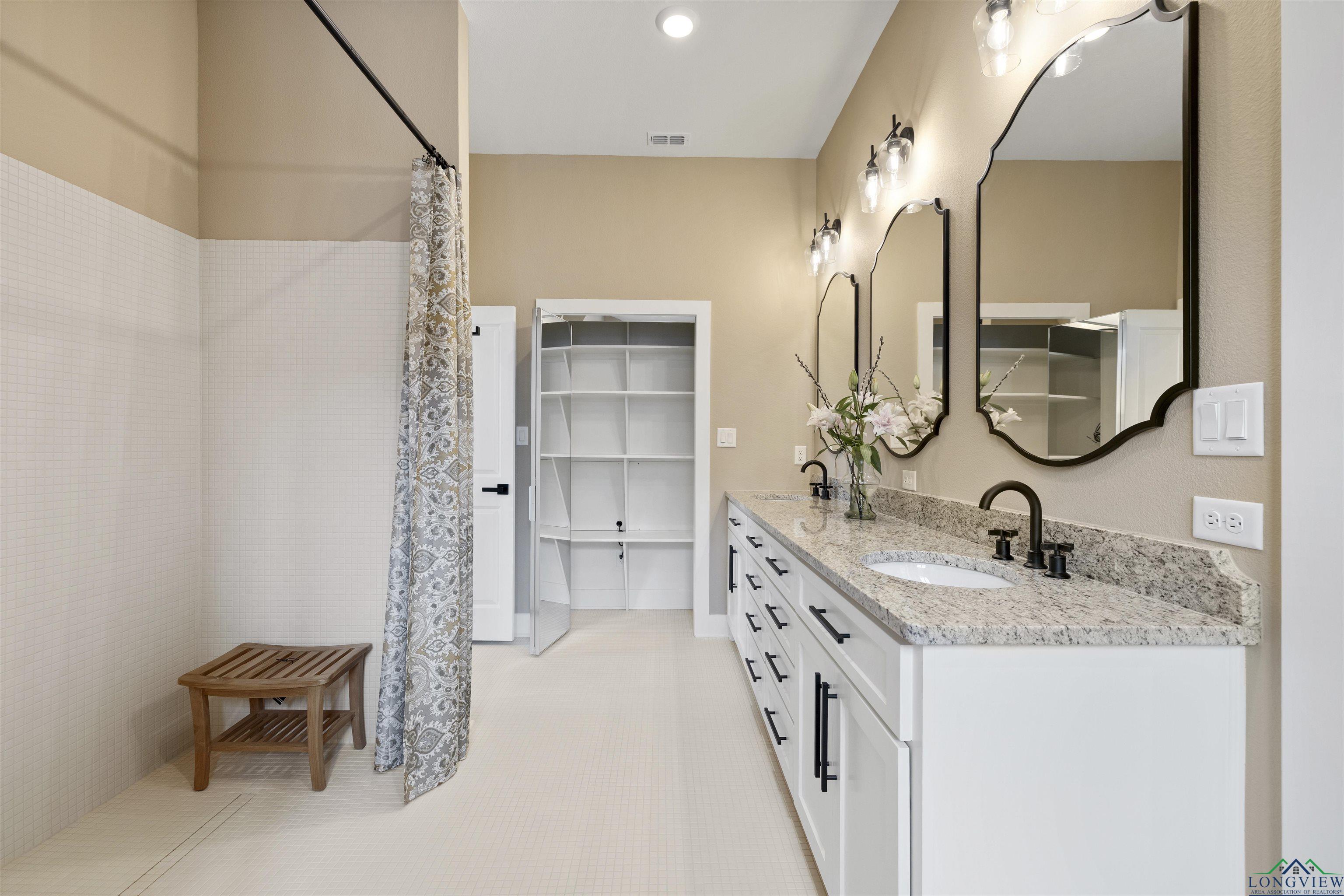 111 Mia Lane, Longview, Texas image 25