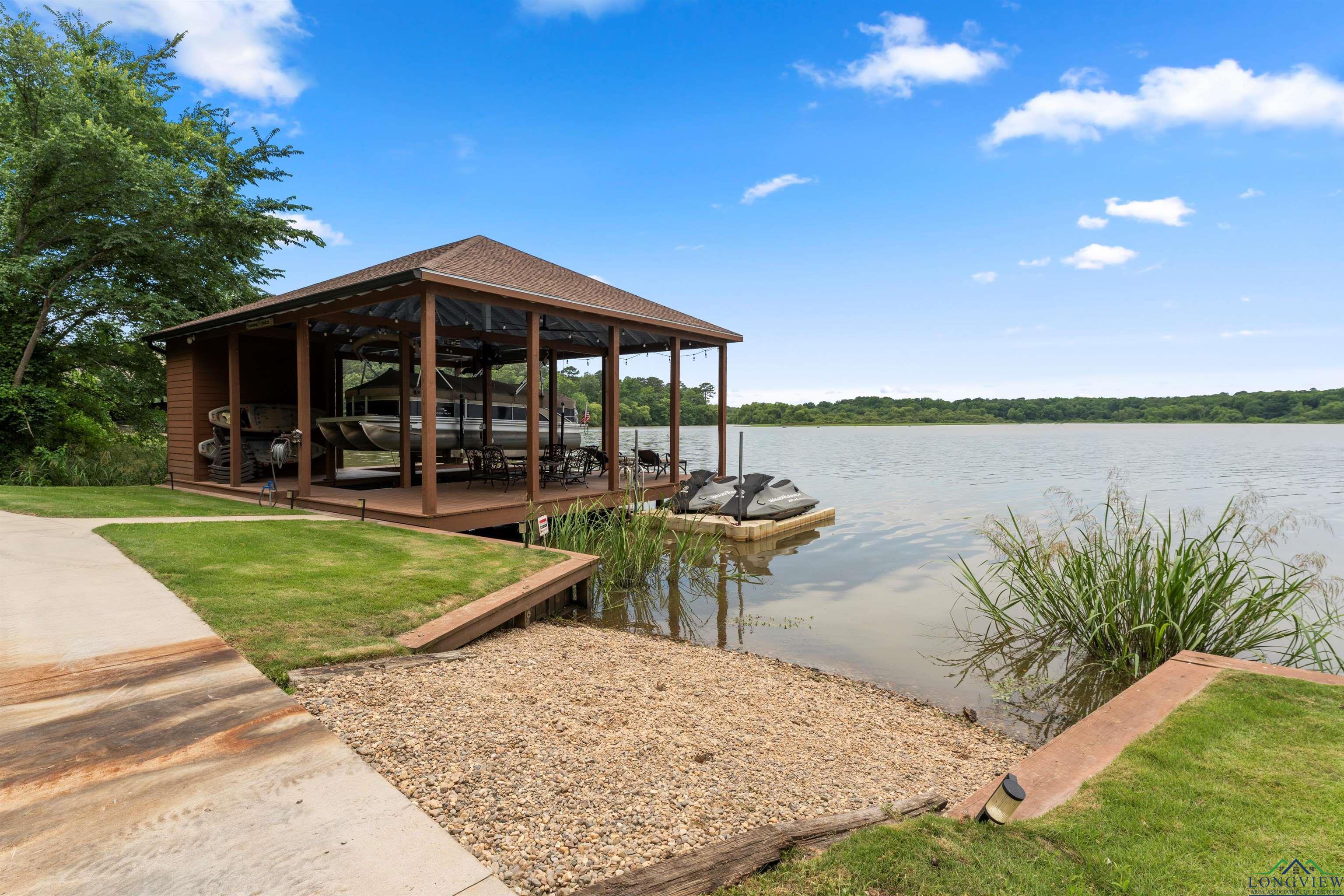 724 Cypress Creek Trail, Winnsboro, Texas image 3
