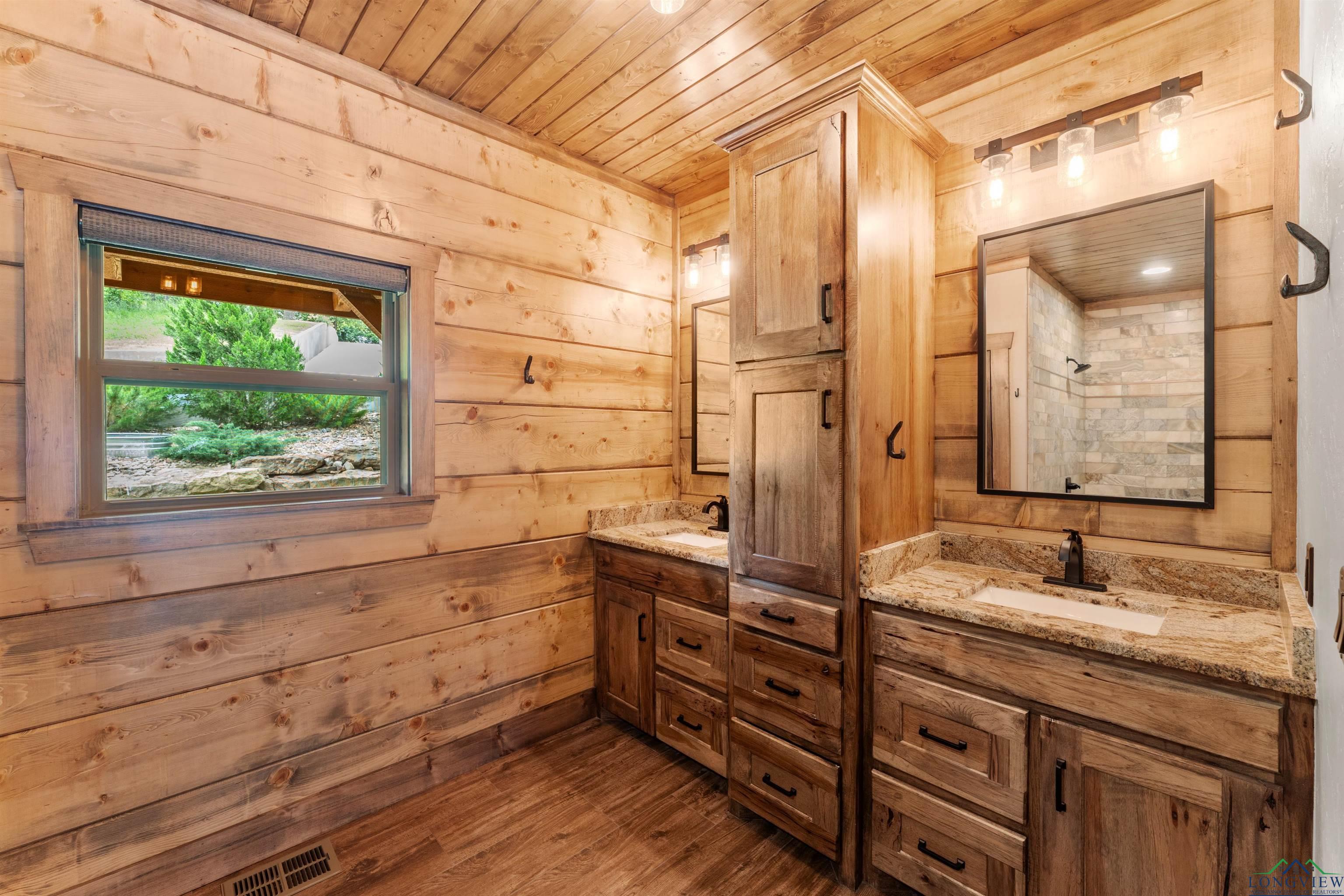 724 Cypress Creek Trail, Winnsboro, Texas image 17
