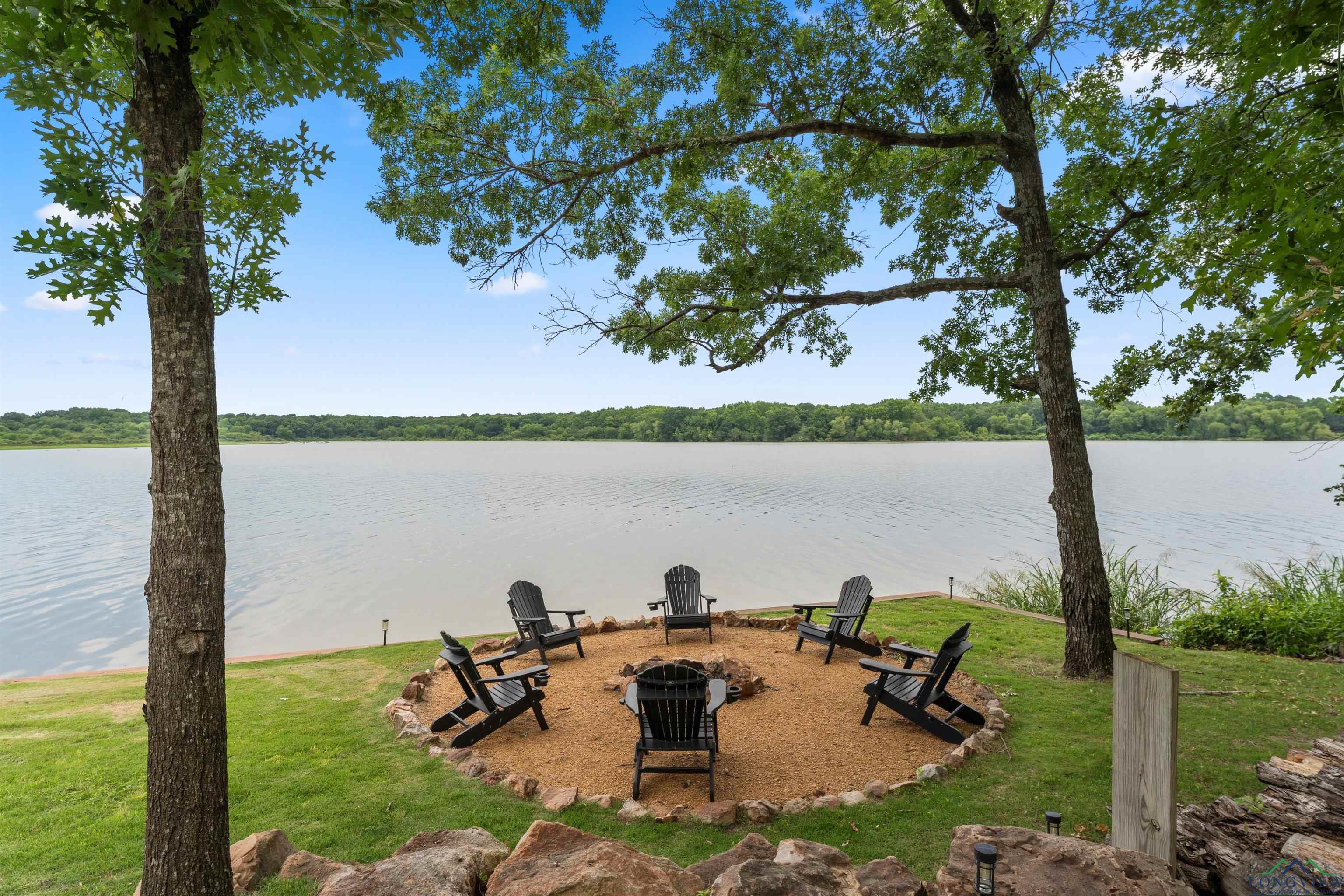 724 Cypress Creek Trail, Winnsboro, Texas image 2
