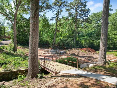 A home in Gladewater