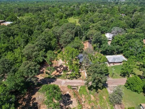 A home in Gladewater