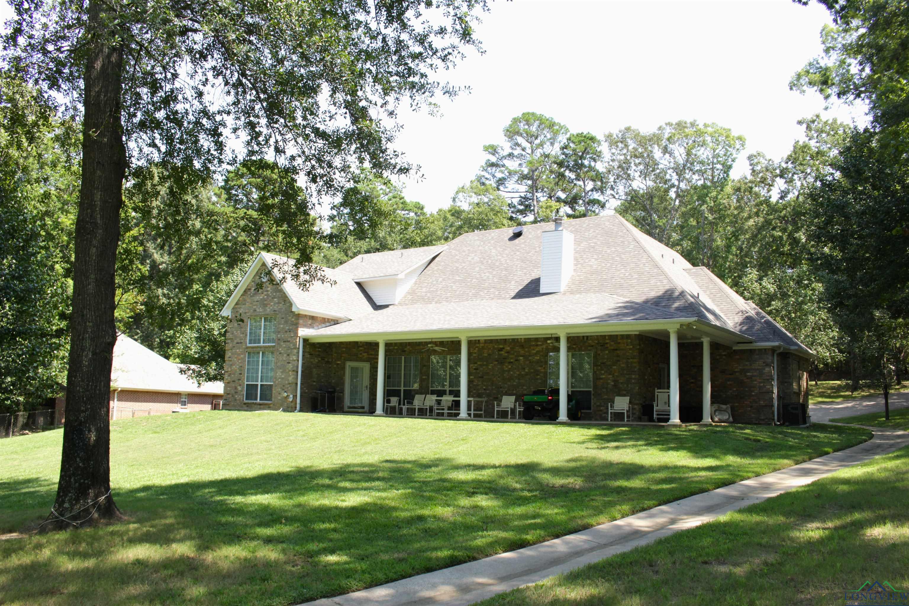 1913 E Lake Dr, Gladewater, Texas image 7