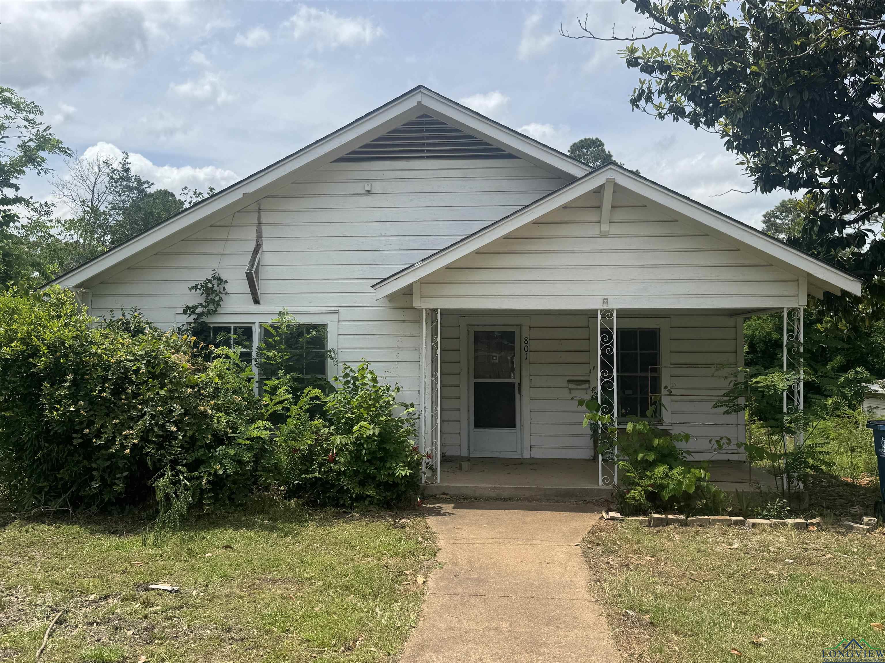 801 E Lake Dr, Gladewater, Texas image 1