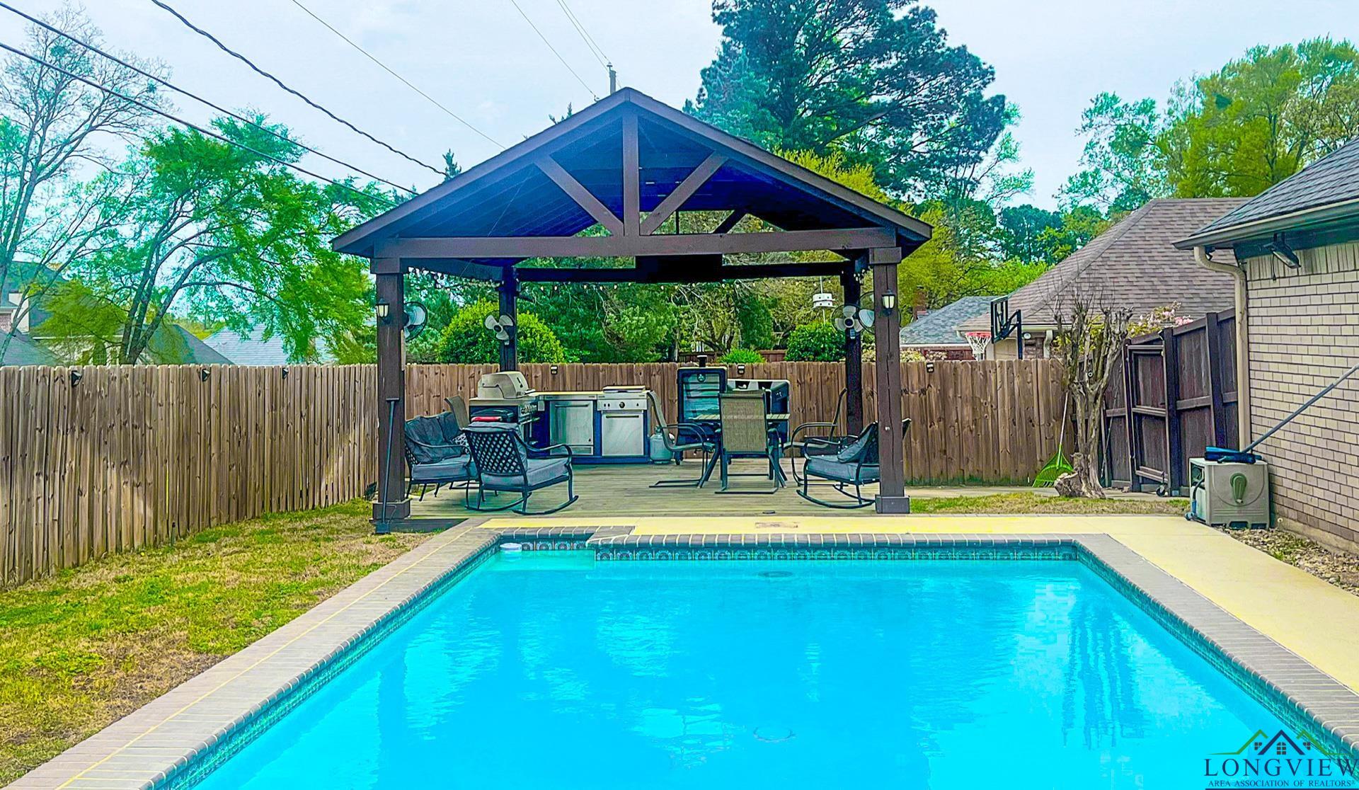 1312 Enchanted Ln, Longview, Texas image 29
