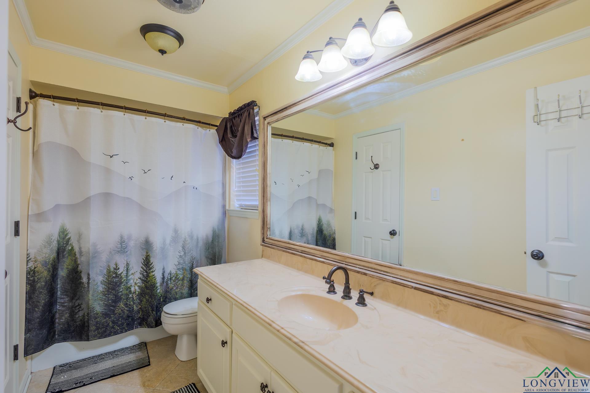 1312 Enchanted Ln, Longview, Texas image 21