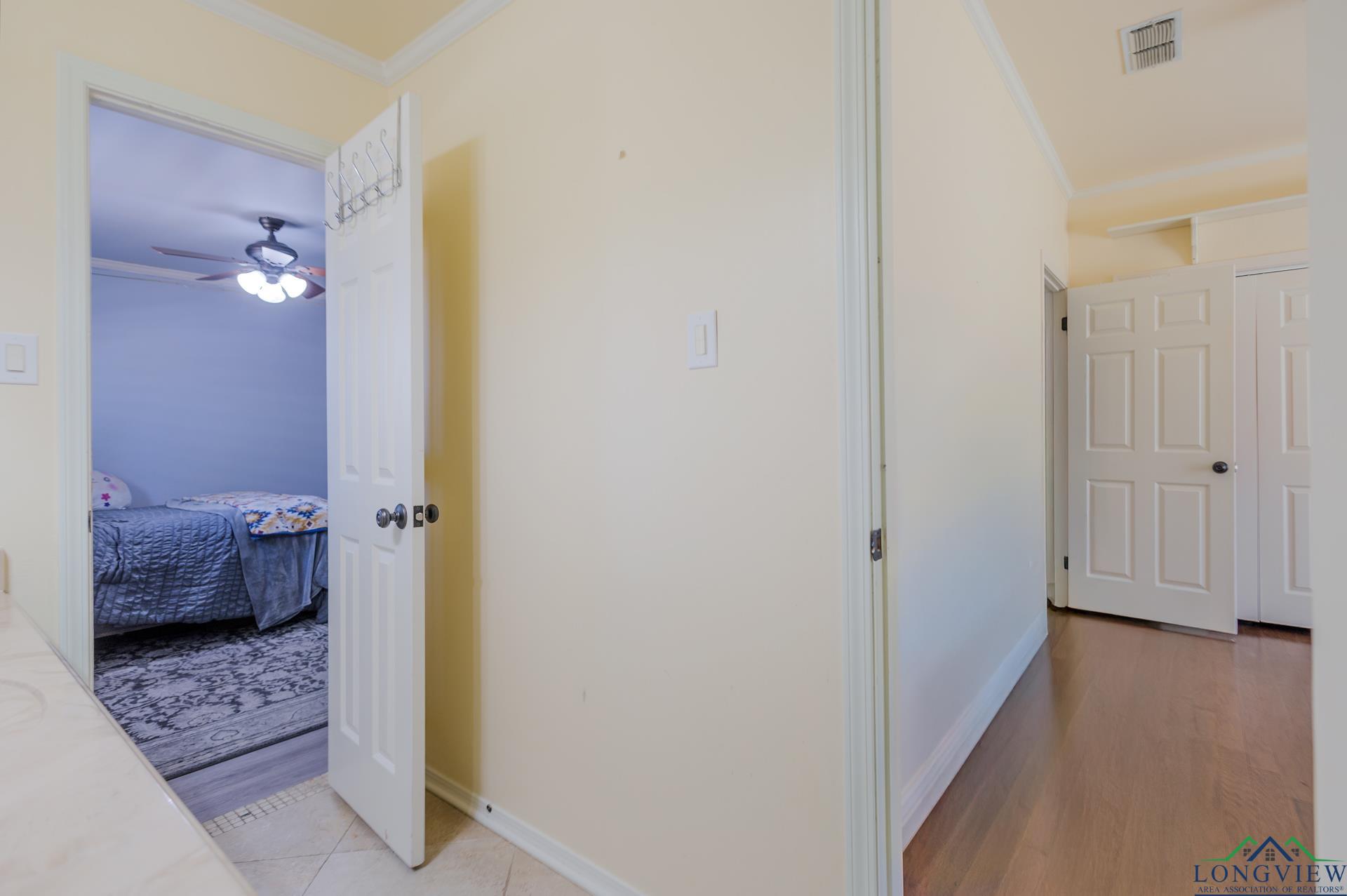 1312 Enchanted Ln, Longview, Texas image 22