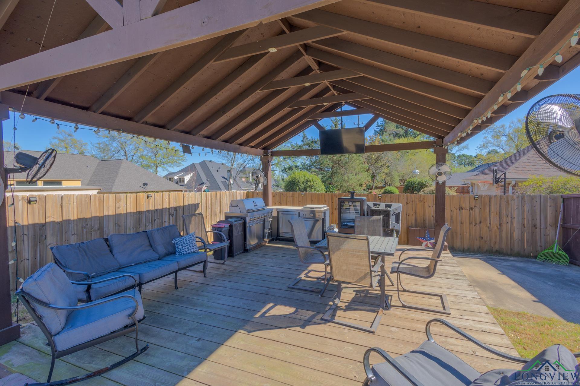 1312 Enchanted Ln, Longview, Texas image 31